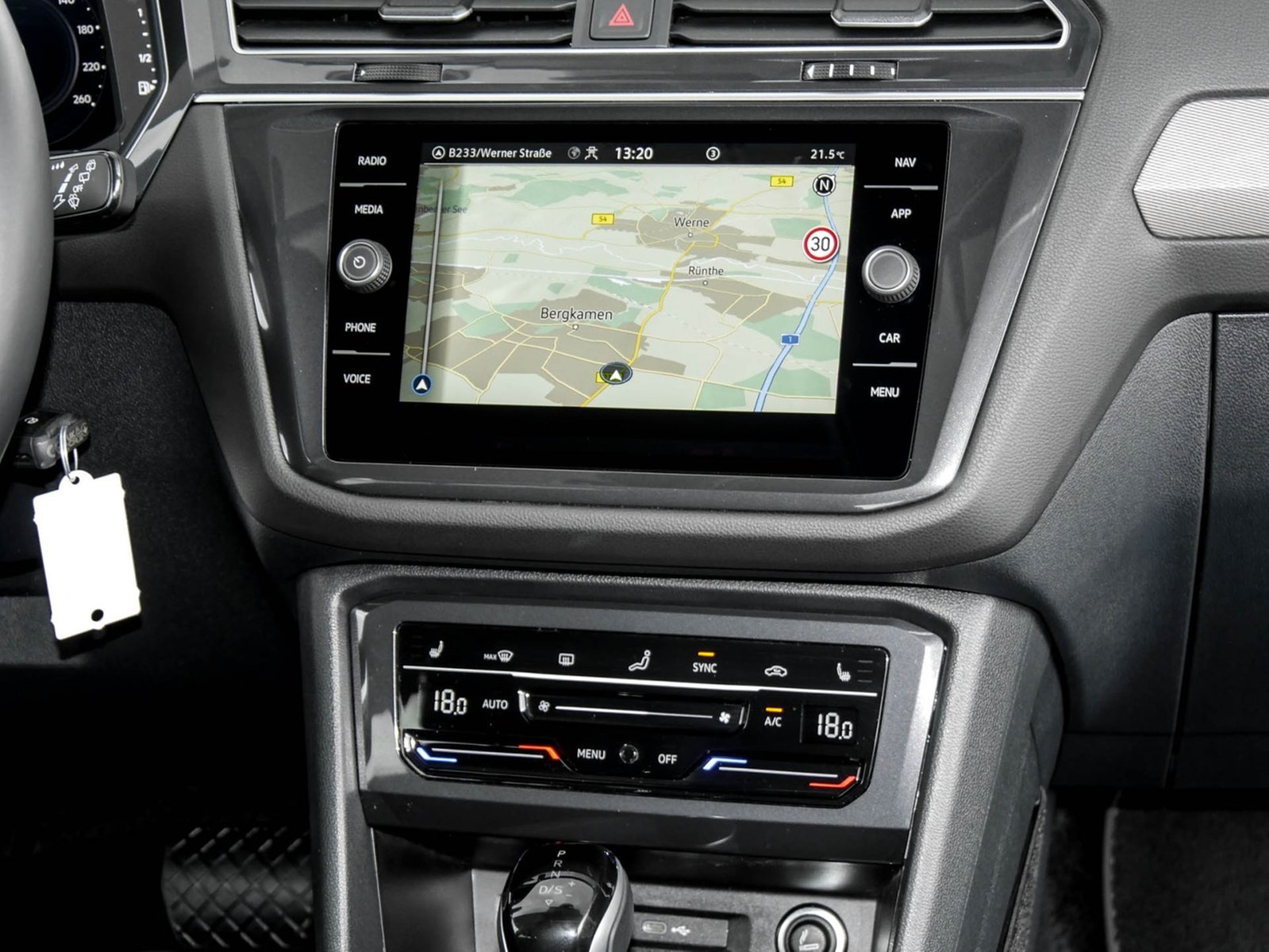 Volkswagen Tiguan Allspace 1.5 LIFE 7SITZE AHK ACC LM18 NAVI