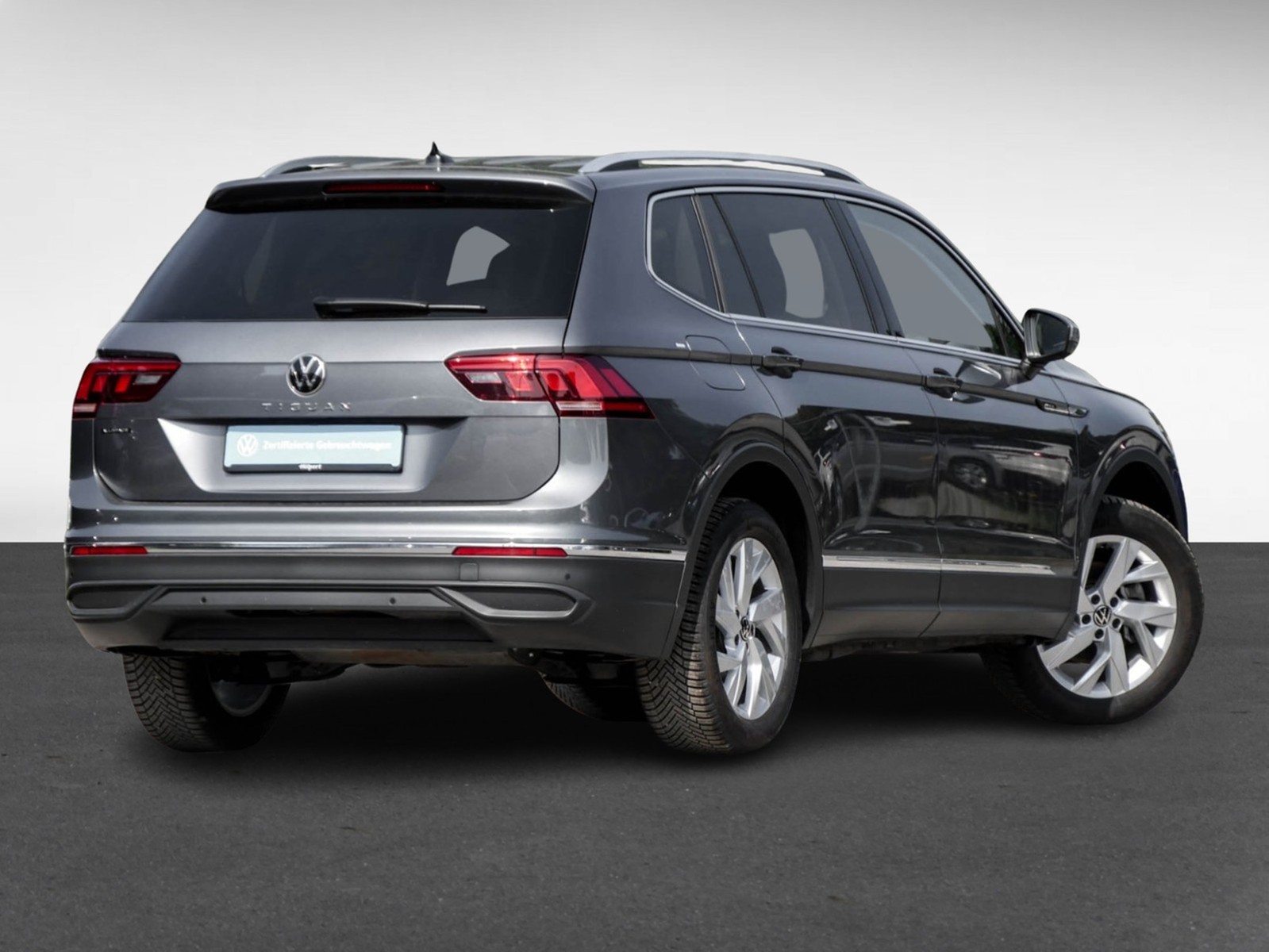 Volkswagen Tiguan Allspace 1.5 LIFE 7SITZE AHK ACC LM18 NAVI
