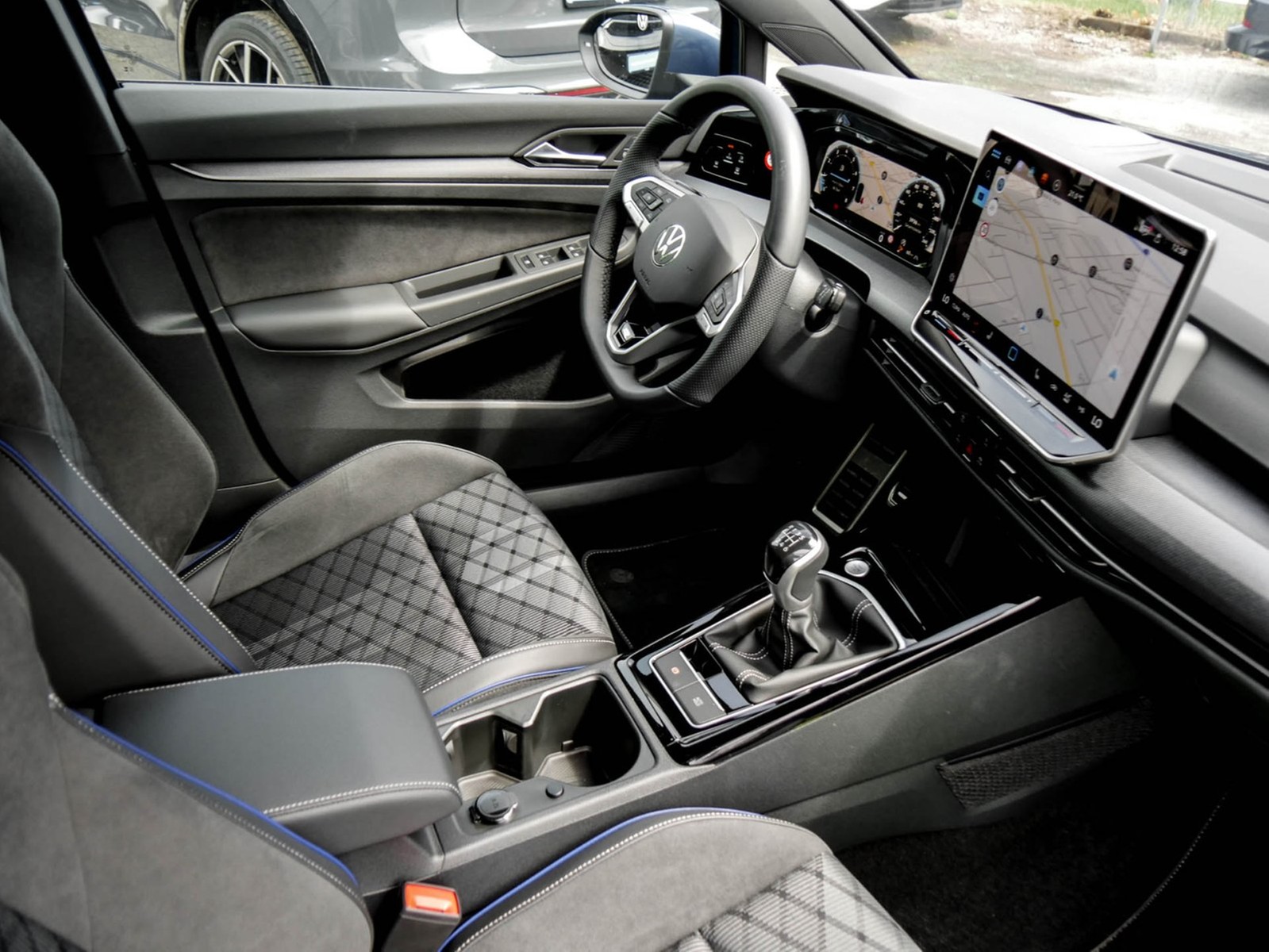 Volkswagen Golf Variant VIII 1.5 R-LINE FACELIFT CAM ACC 17Z