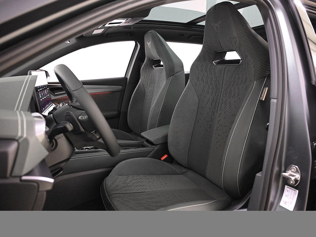 Cupra Leon ST 2.0 VZ DSG 4DRIVE TRIBE EDITION**VOLL**