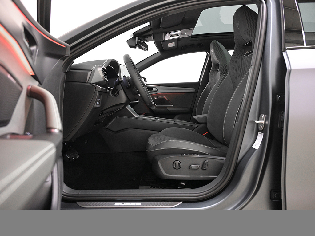 Cupra Leon ST 2.0 VZ DSG 4DRIVE TRIBE EDITION**VOLL**