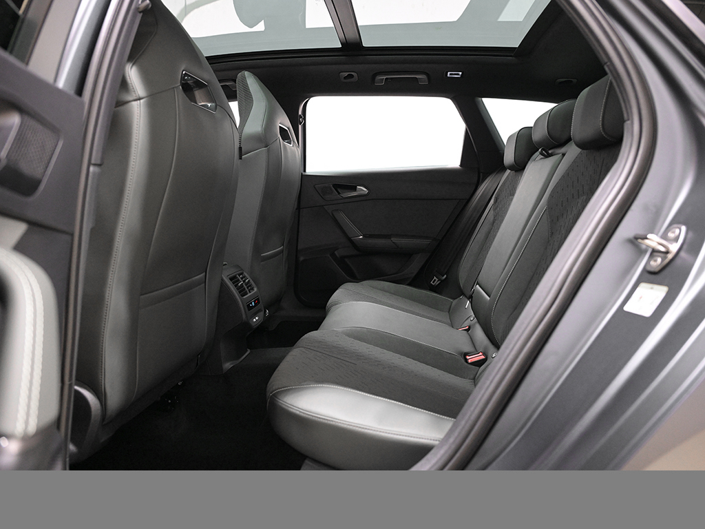 Cupra Leon ST 2.0 VZ DSG 4DRIVE TRIBE EDITION**VOLL**