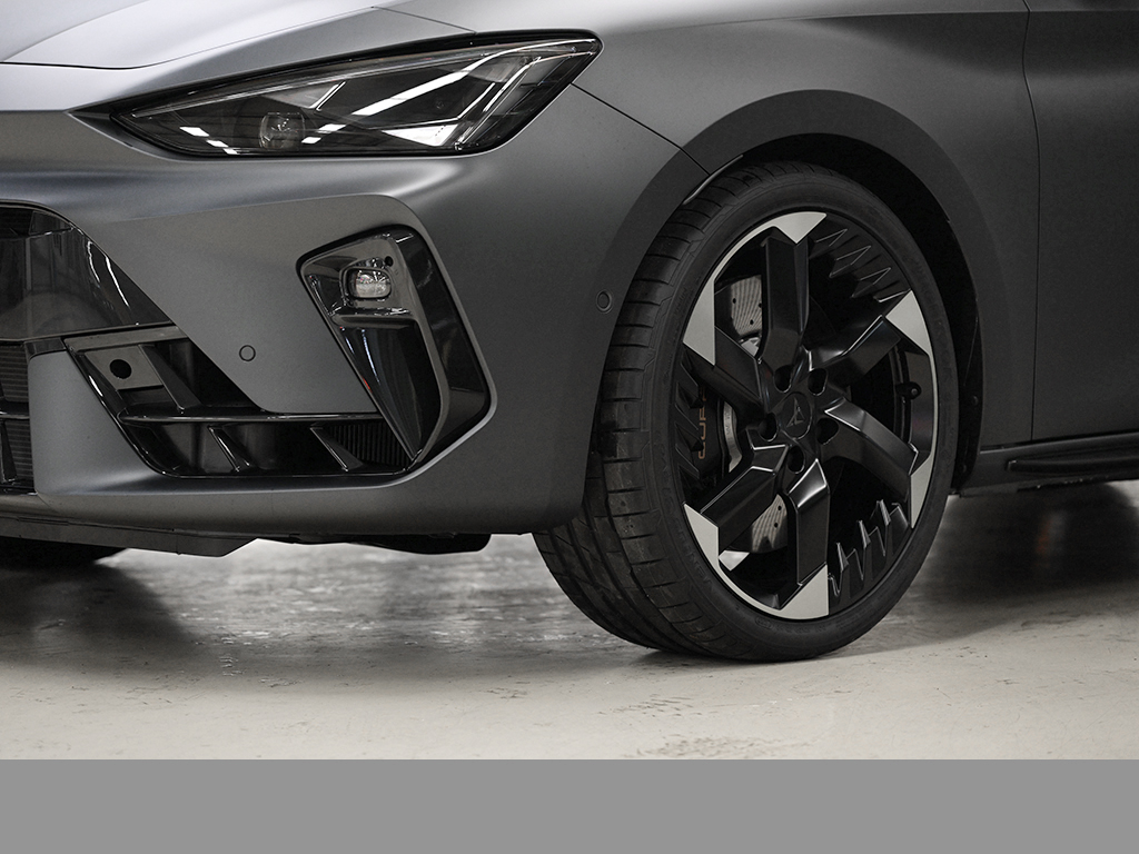 Cupra Leon ST 2.0 VZ DSG 4DRIVE TRIBE EDITION**VOLL**