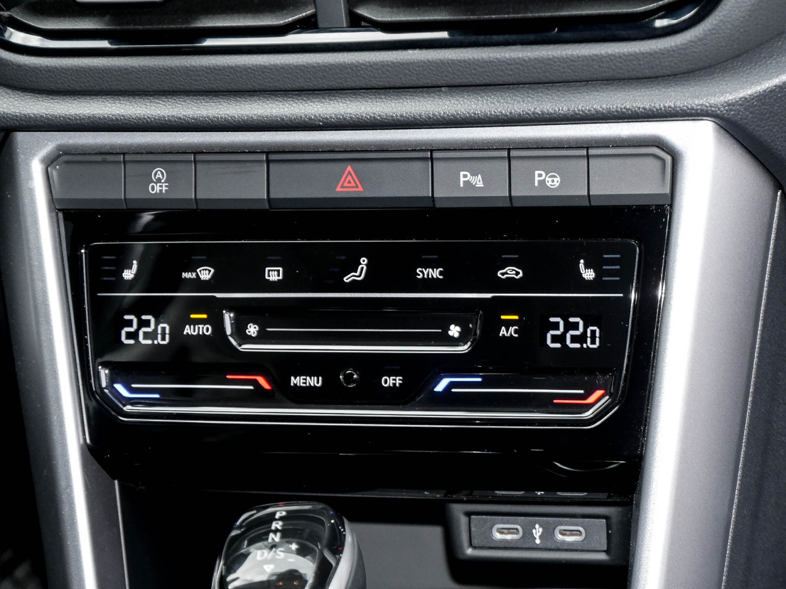 Volkswagen T-Roc 2.0 LIFE ACC LM17 NAVI CARPLAY SITZHEIZUNG