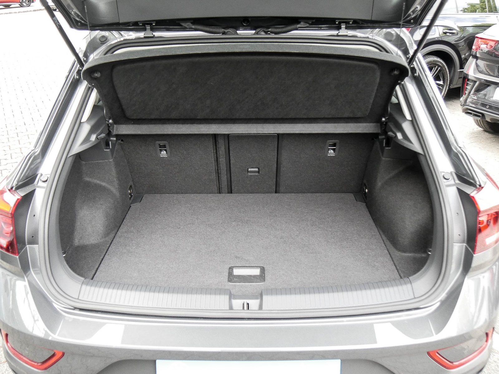 Volkswagen T-Roc 2.0 LIFE ACC LM17 NAVI CARPLAY SITZHEIZUNG