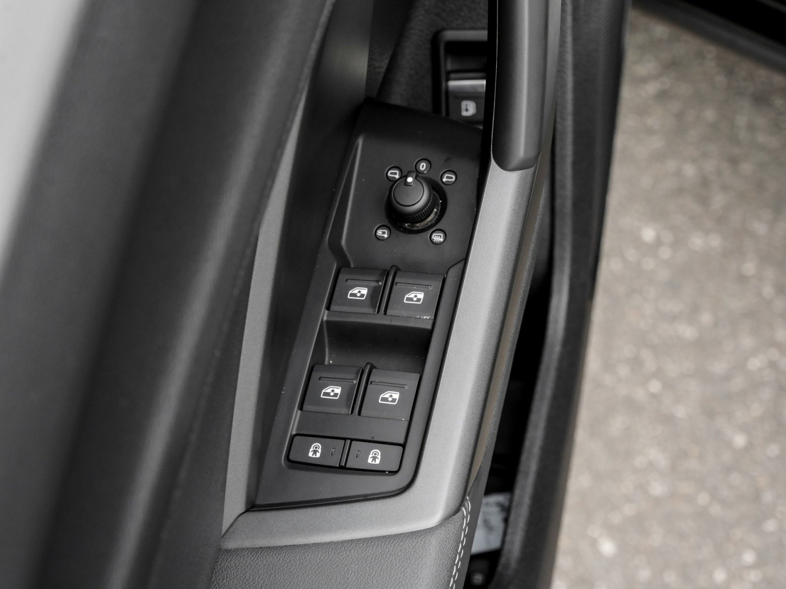 Audi Q3 45 HYBRID S LINE 360°CAM eKLAPPE NAVI+ LM17