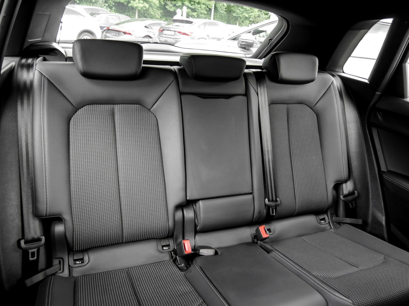 Audi Q3 45 HYBRID S LINE 360°CAM eKLAPPE NAVI+ LM17