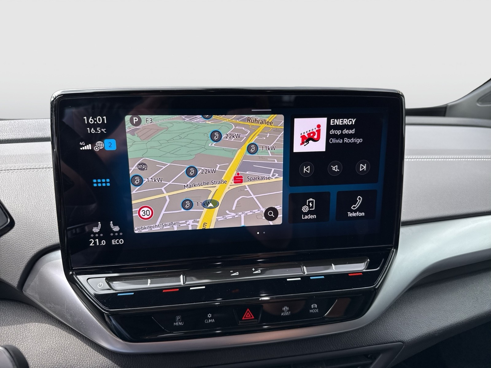 Volkswagen ID.5 Pro Performance WÄRMEPUMPE AHK 360°CAM LM21