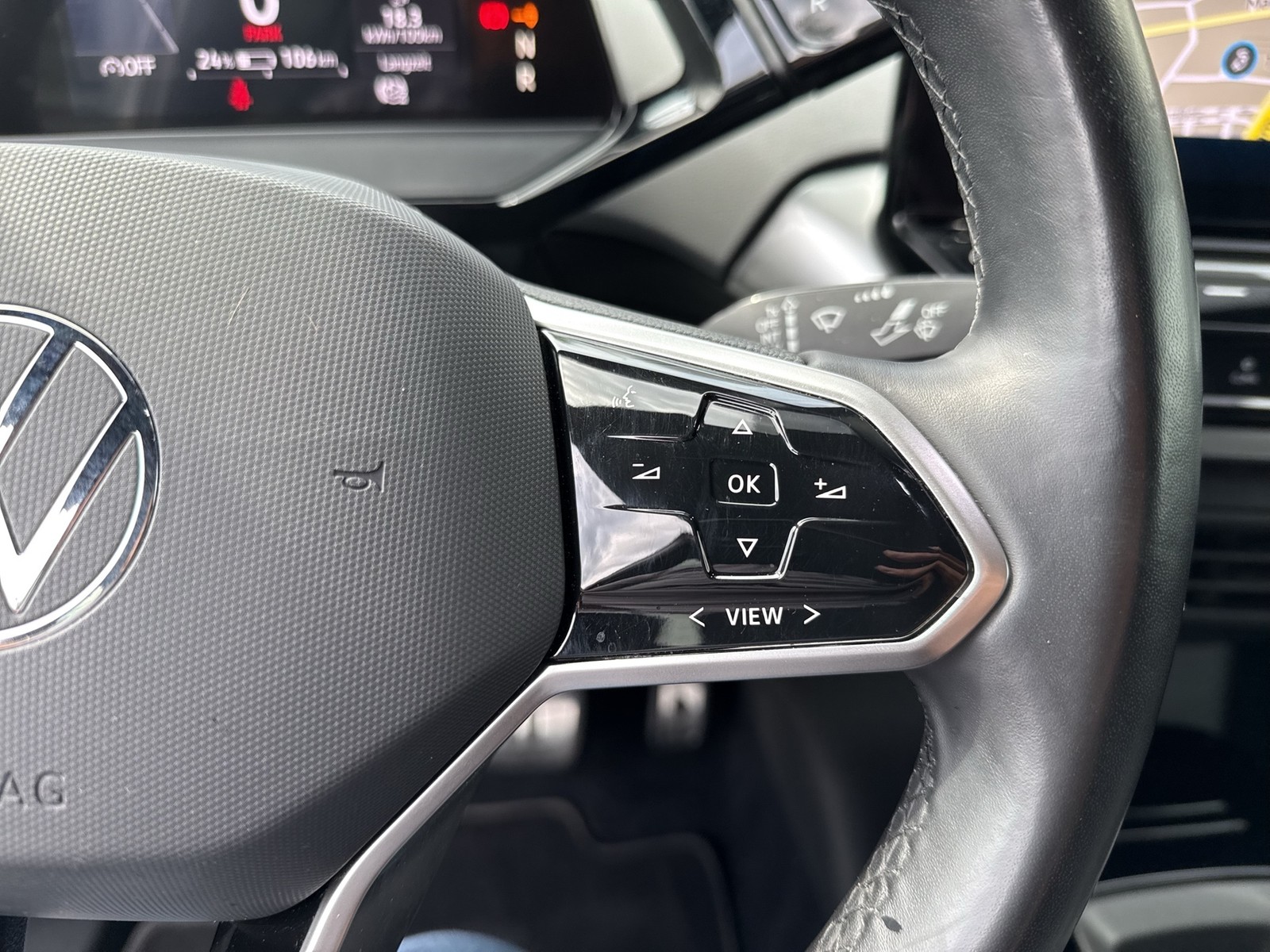 Volkswagen ID.5 Pro Performance WÄRMEPUMPE AHK 360°CAM LM21