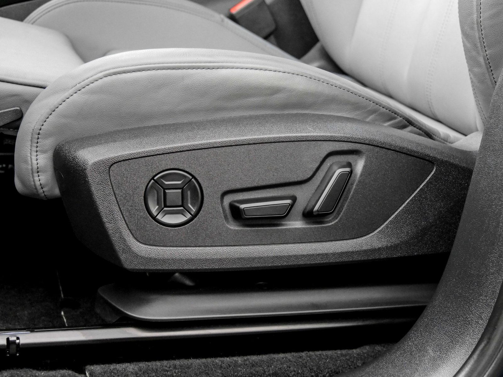 Audi Q6 e-tron quattro S LINE 360°CAM ACC LM20 MATRIXLED