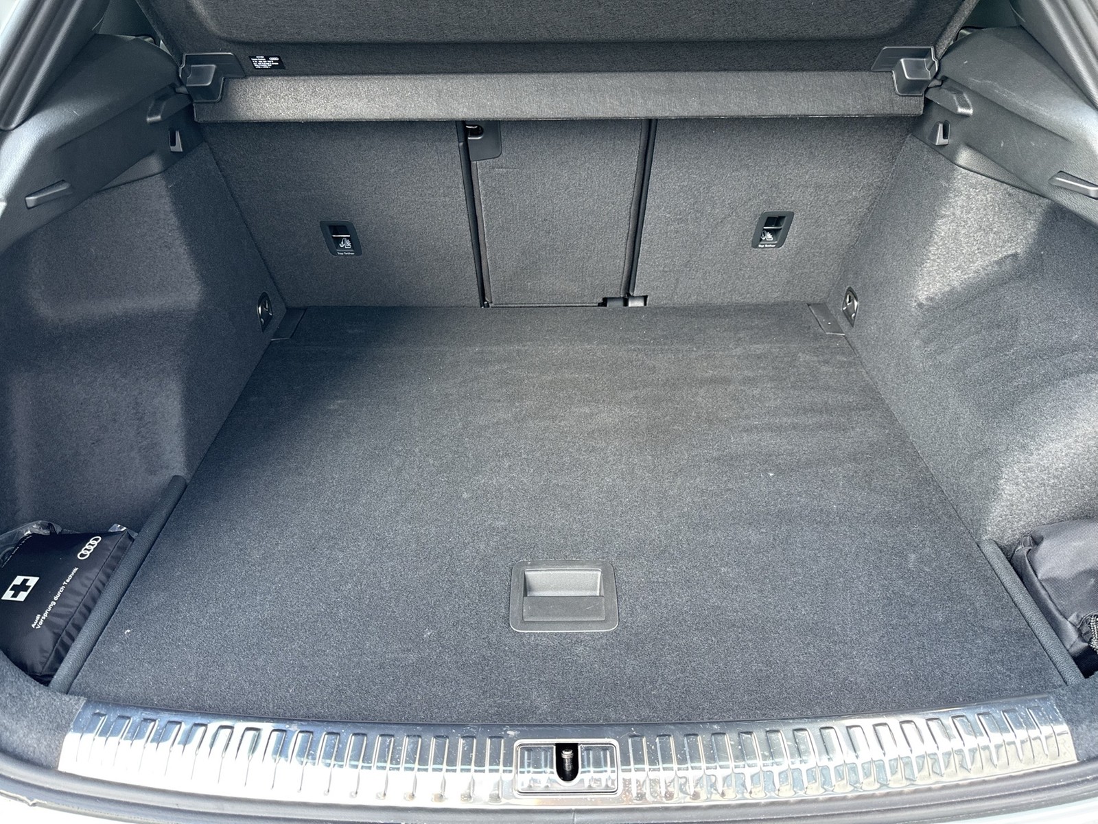 Audi Q3 40 quattro S LINE STANDHZ. AHK 360°CAM LM20