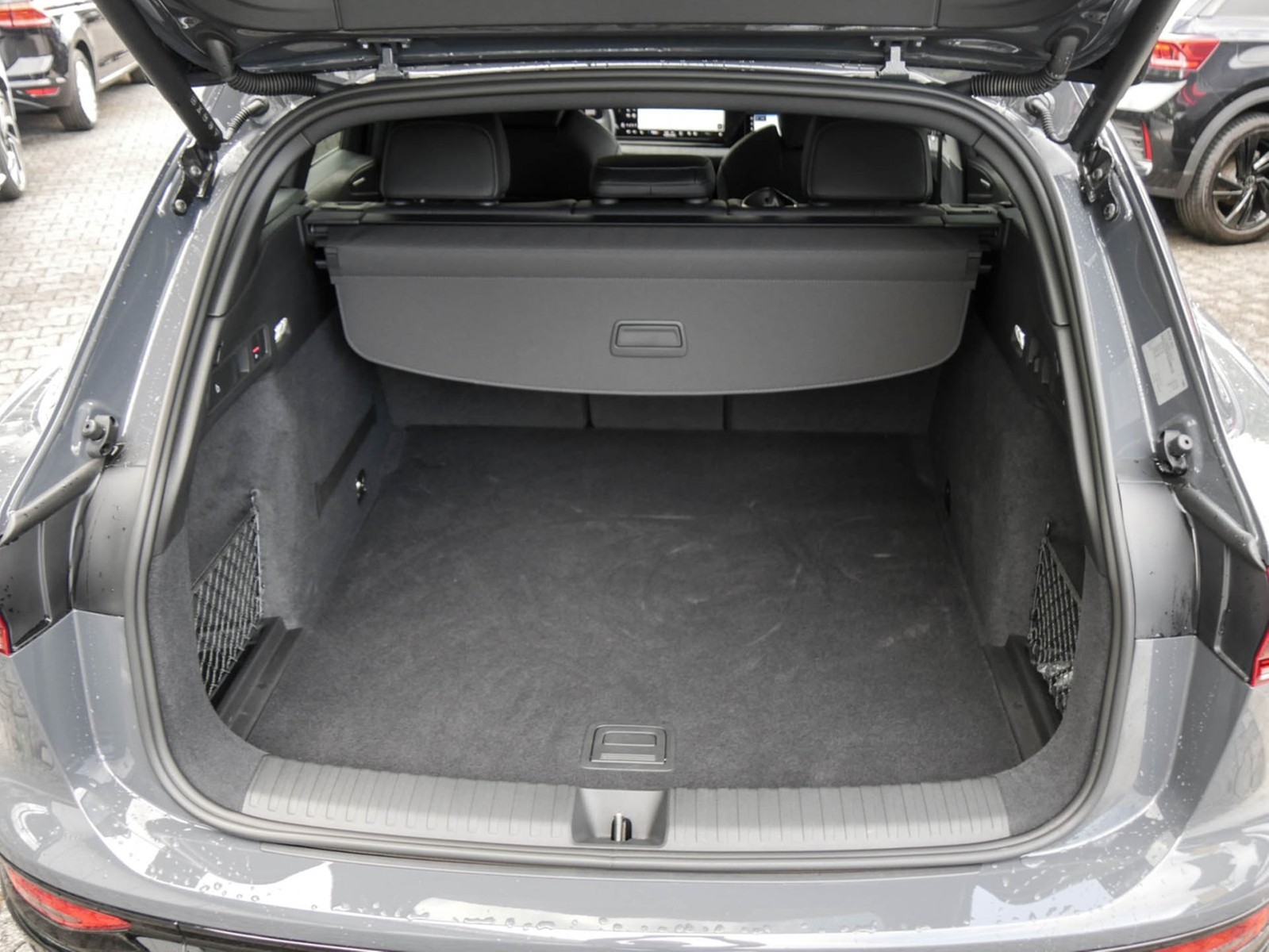 Audi Q6 e-tron performance S LINE edition one grey 21Z