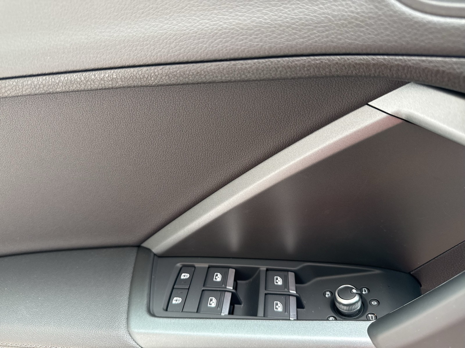 Audi Q3 45 quattro S LINE BLACKPAK SONOS AHK 360°CAM