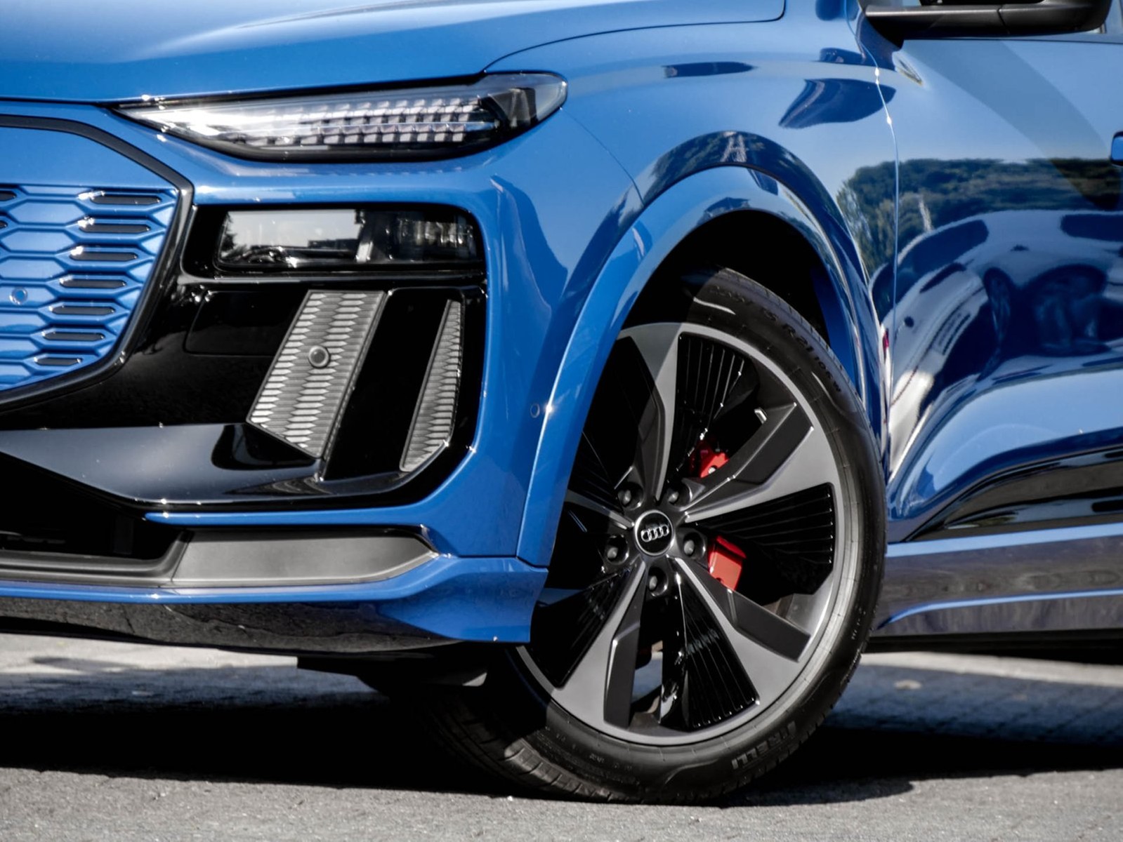 Audi Q6 e-tron performance S LINE edition one blue 21Z