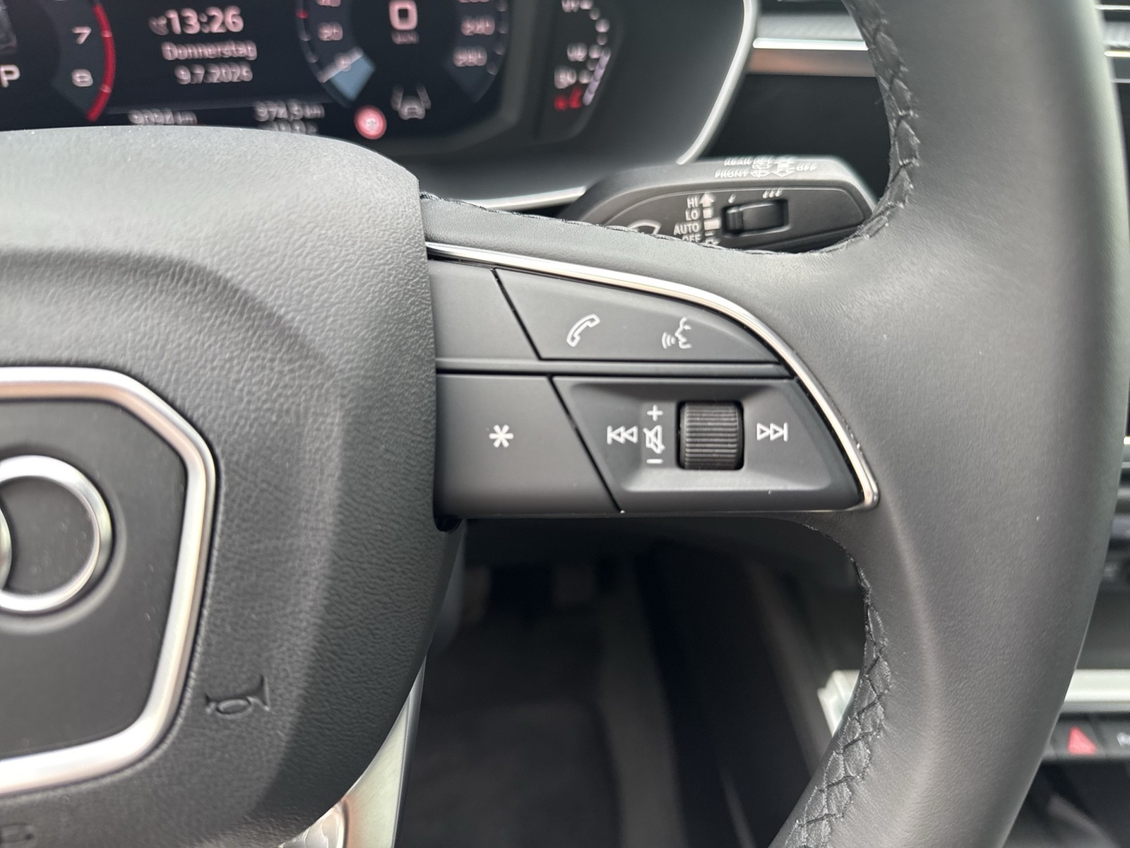 Audi Q3 35 S LINE AHK CAM ACC LM19 E-KLAPPE NAVI+