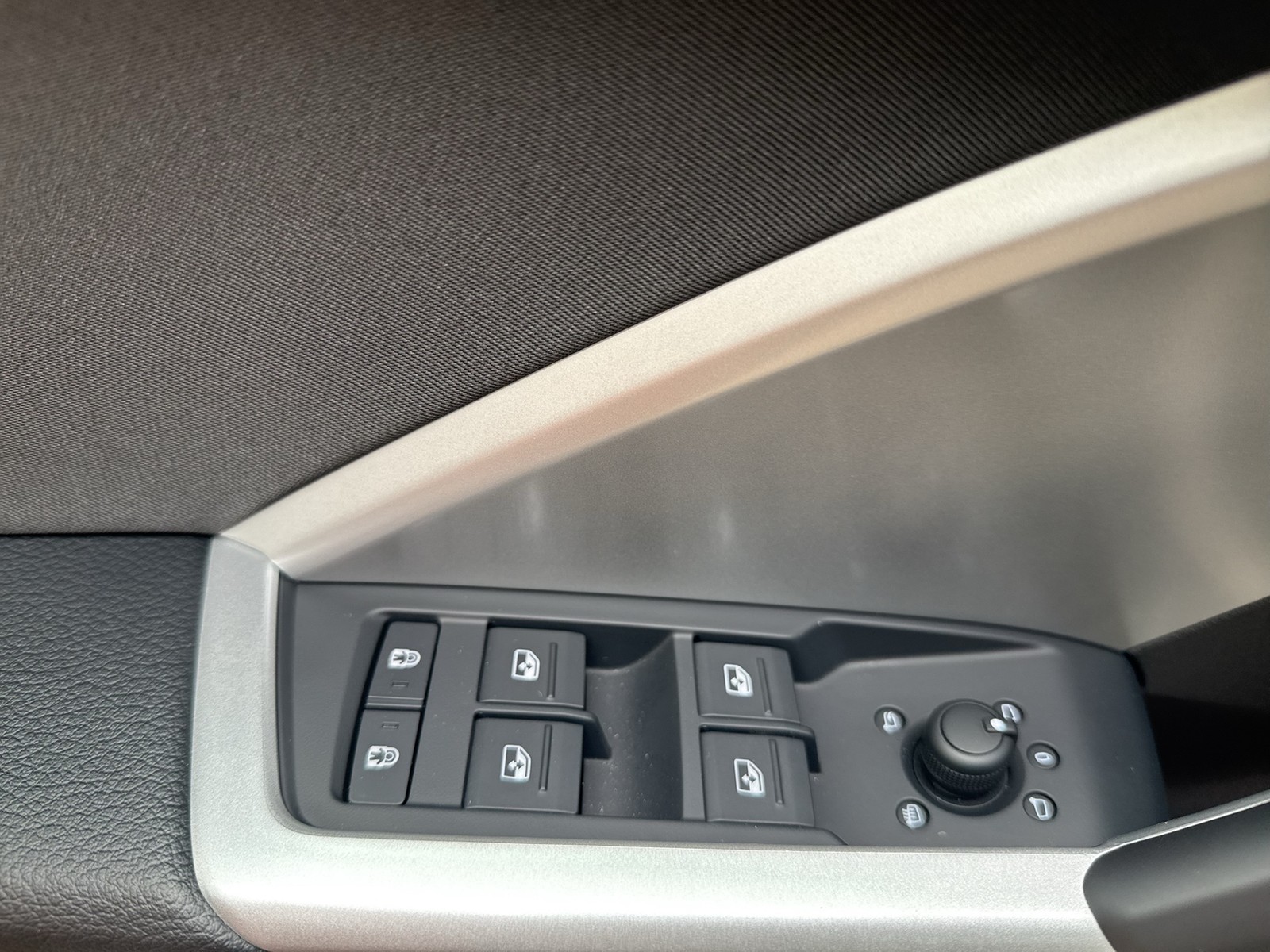 Audi Q3 35 S LINE AHK CAM ACC LM19 E-KLAPPE NAVI+