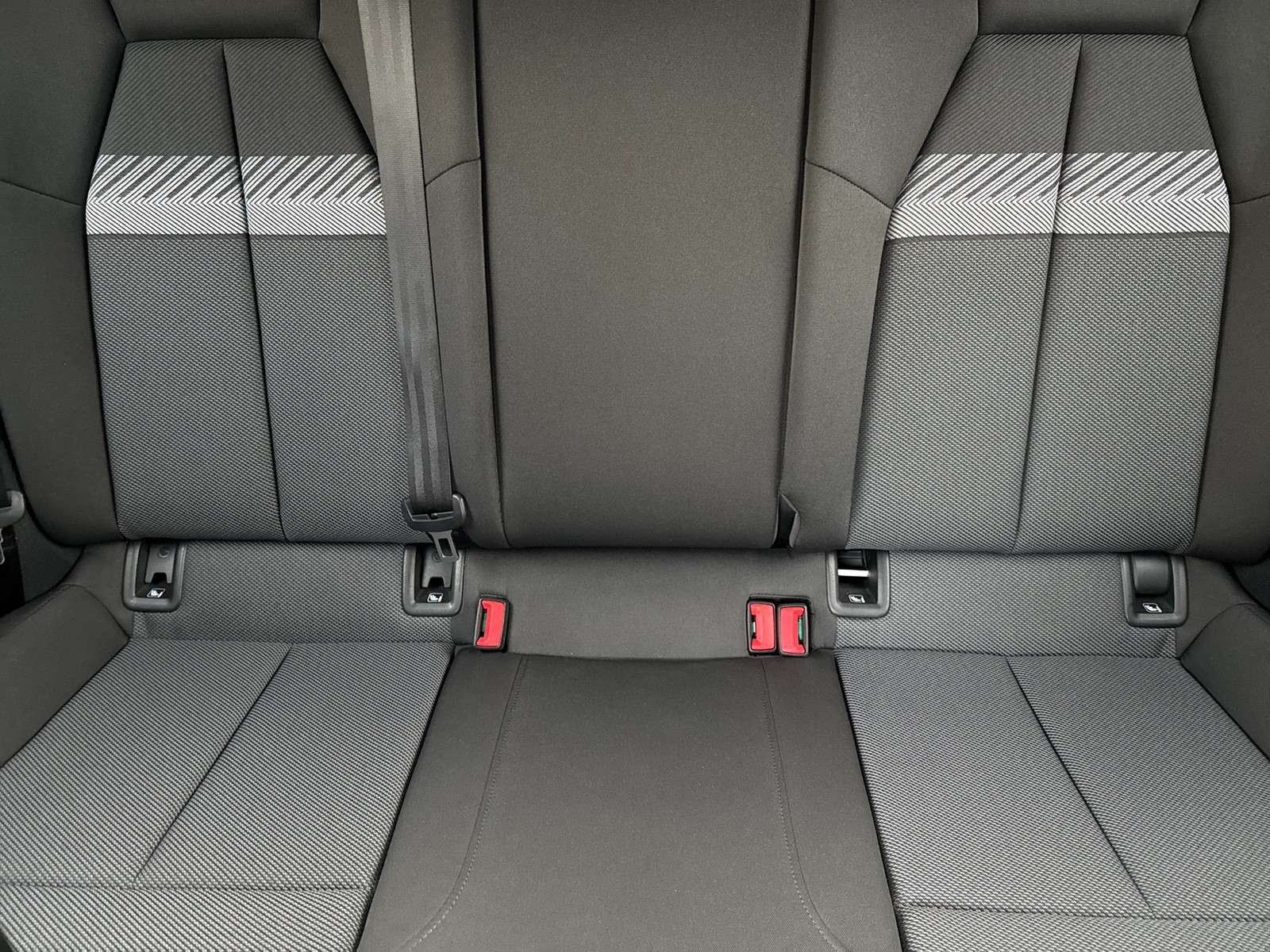 Audi A3 35 advanced BLACKPAK CAM LM18 NAVI+ SITZHEIZ.