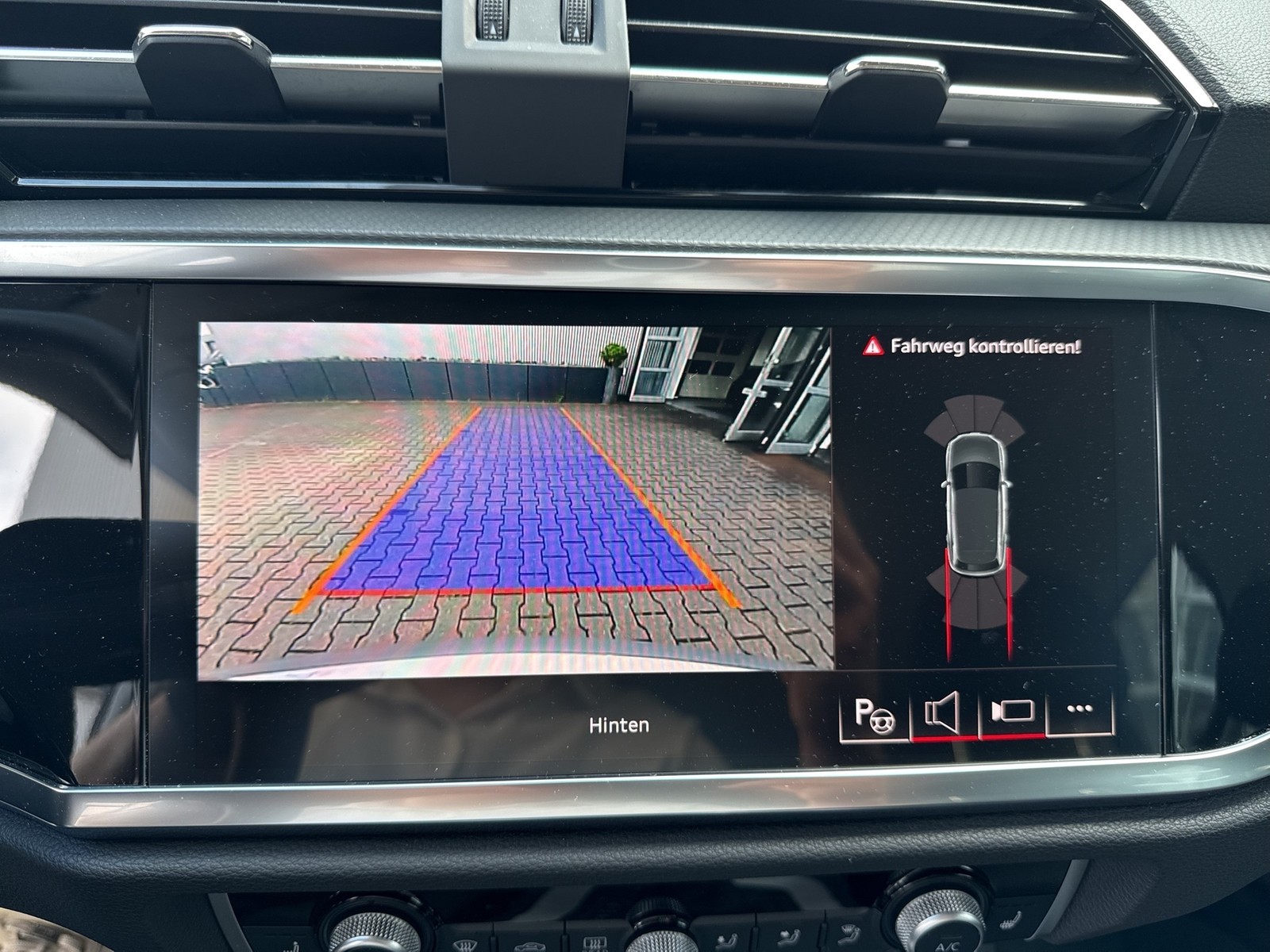 Audi Q3 35 CAM ACC E-KLAPPE NAVI+ LM17 CARPLAY SITZHZ