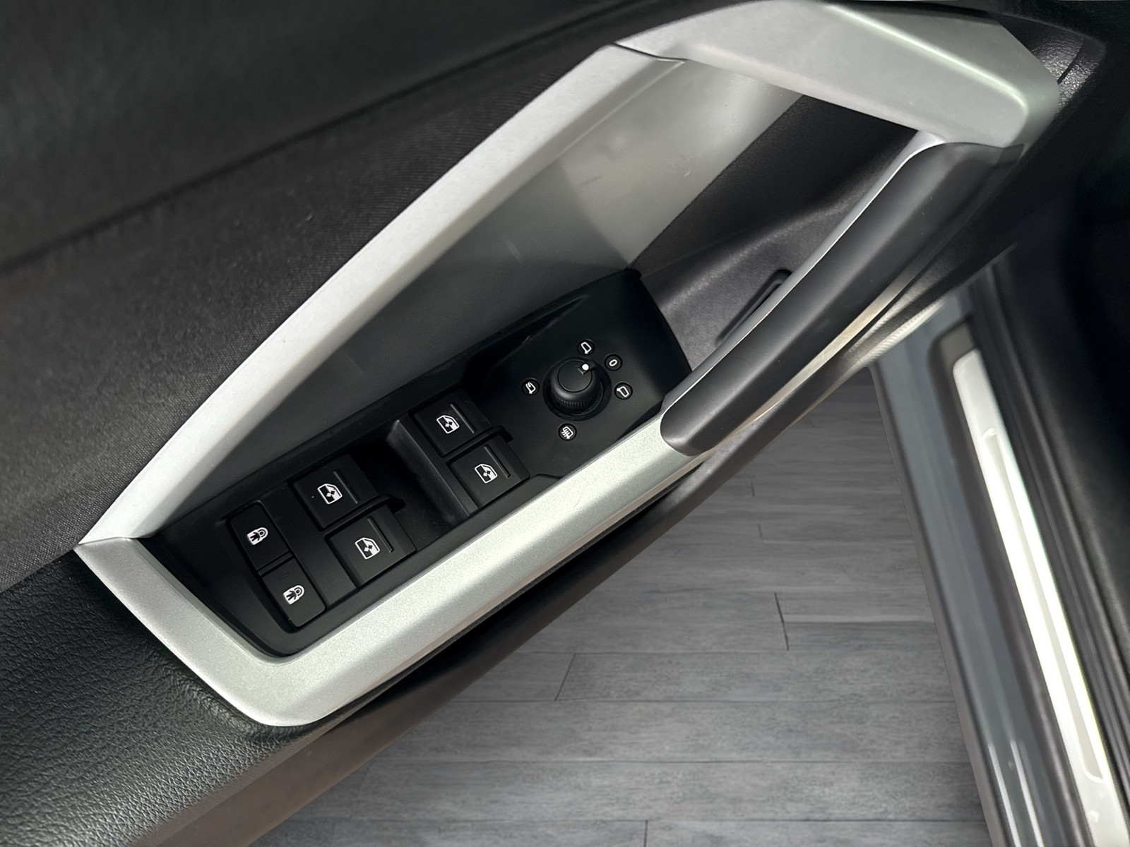 Audi Q3 35 TFSI S tronic advanced LED+Sportsitze+AHK+Optikpaket+Kamera+