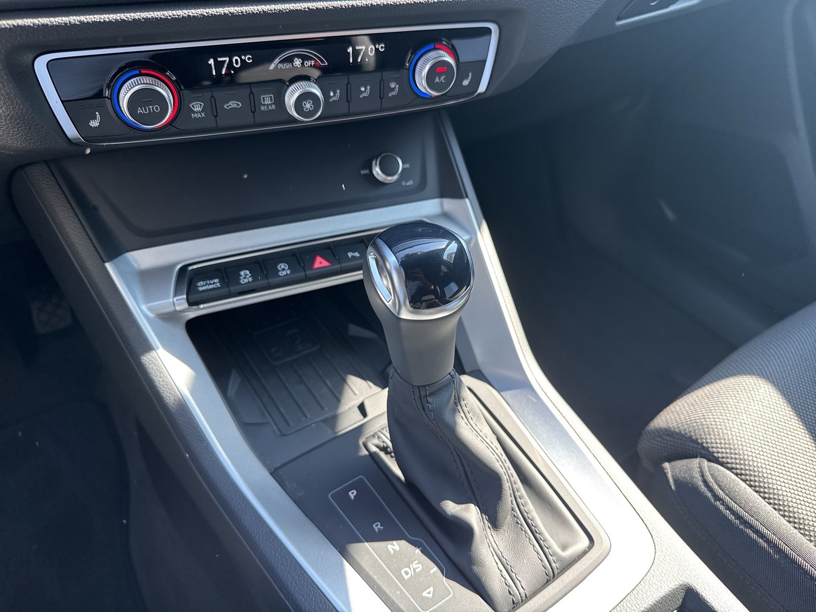 Audi Q3 Sportback 35 S LINE AHK ACC LM18 EKLAPPE NAVI+
