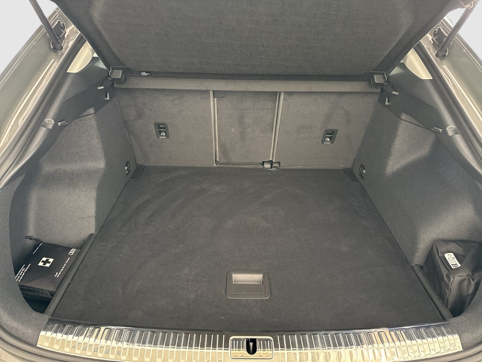 Audi Q3 Sportback 35 S LINE AHK ACC LM18 CARPLAY