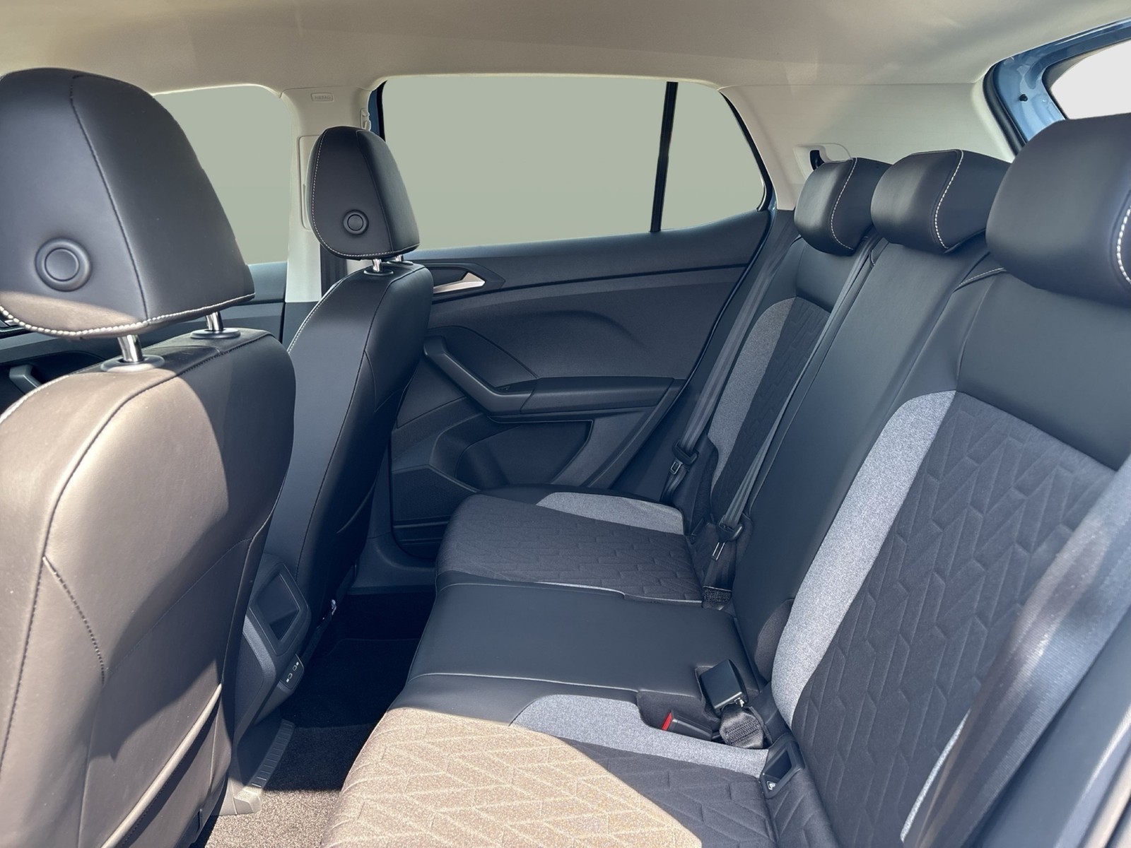 Volkswagen T-Cross 1.5 ENERGY ACC MATRIX CARPLAY ALU SITZHZ