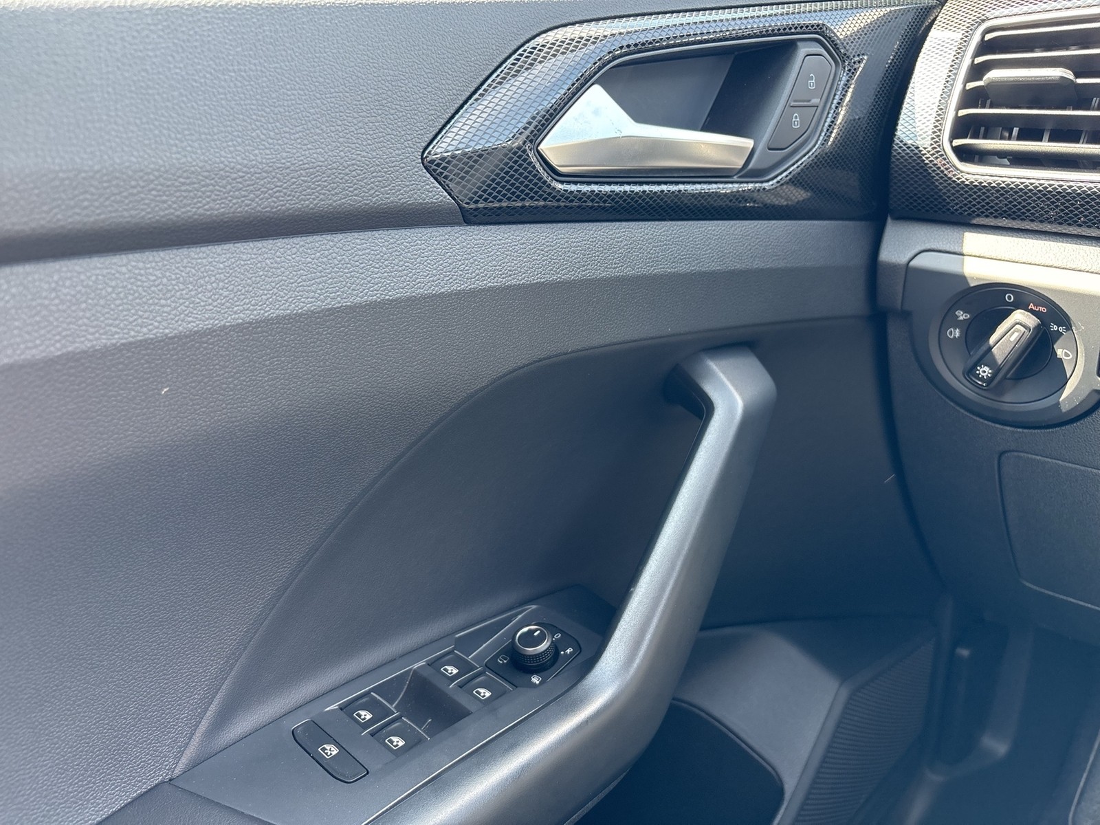 Volkswagen T-Cross 1.5 ENERGY ACC MATRIX CARPLAY ALU SITZHZ