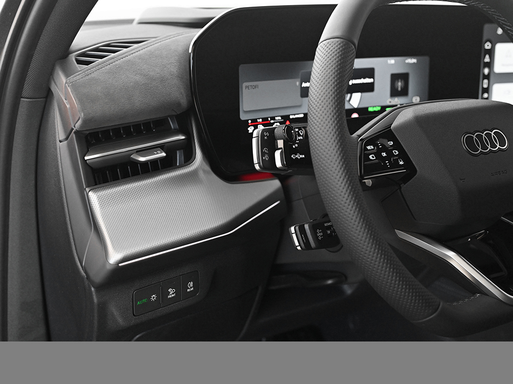 Audi Q3 e-hybrid S tronic S Line AHK+PANO+MATRIX+MMIPRO