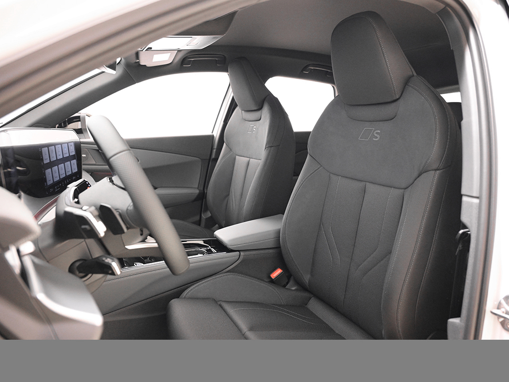 Audi Q3 e-hybrid S tronic S Line TechPaket+MMIPro+AHK+Sonneschutzverglasung