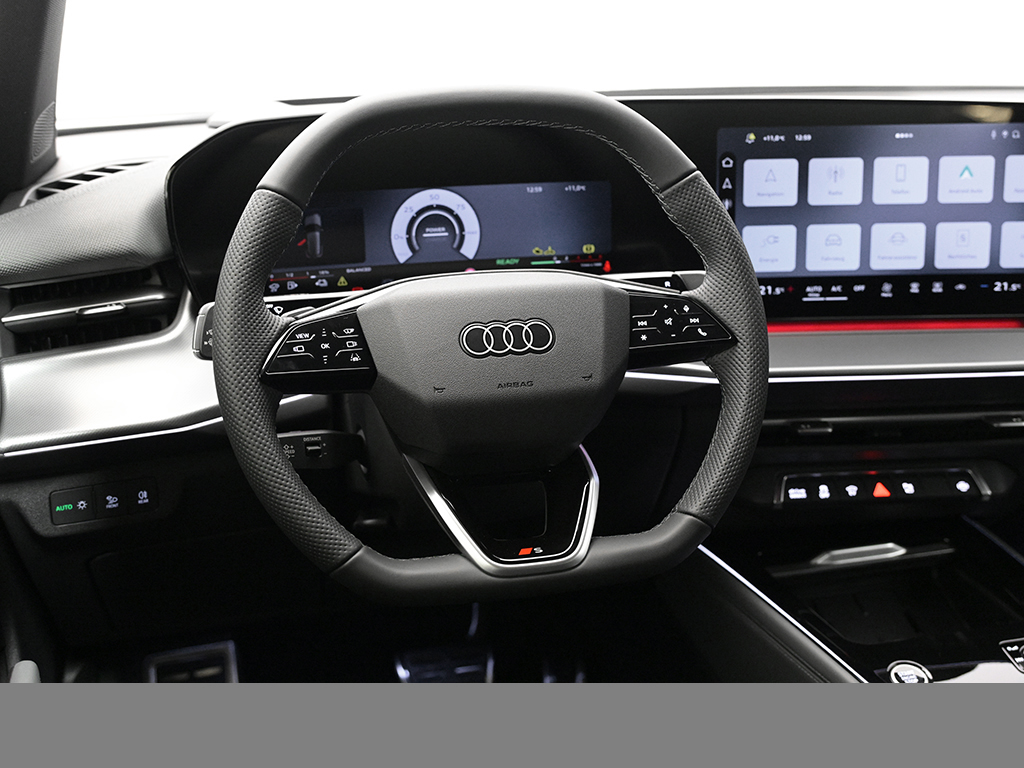 Audi Q3 e-hybrid S tronic S Line TechPaket+MMIPro+AHK+Sonneschutzverglasung