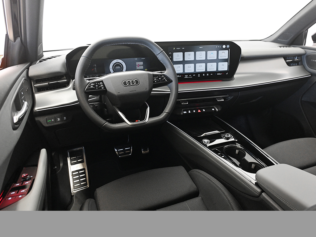 Audi Q3 e-hybrid S tronic S Line AHK+Sonnenschutzverglasung+Tech+LED