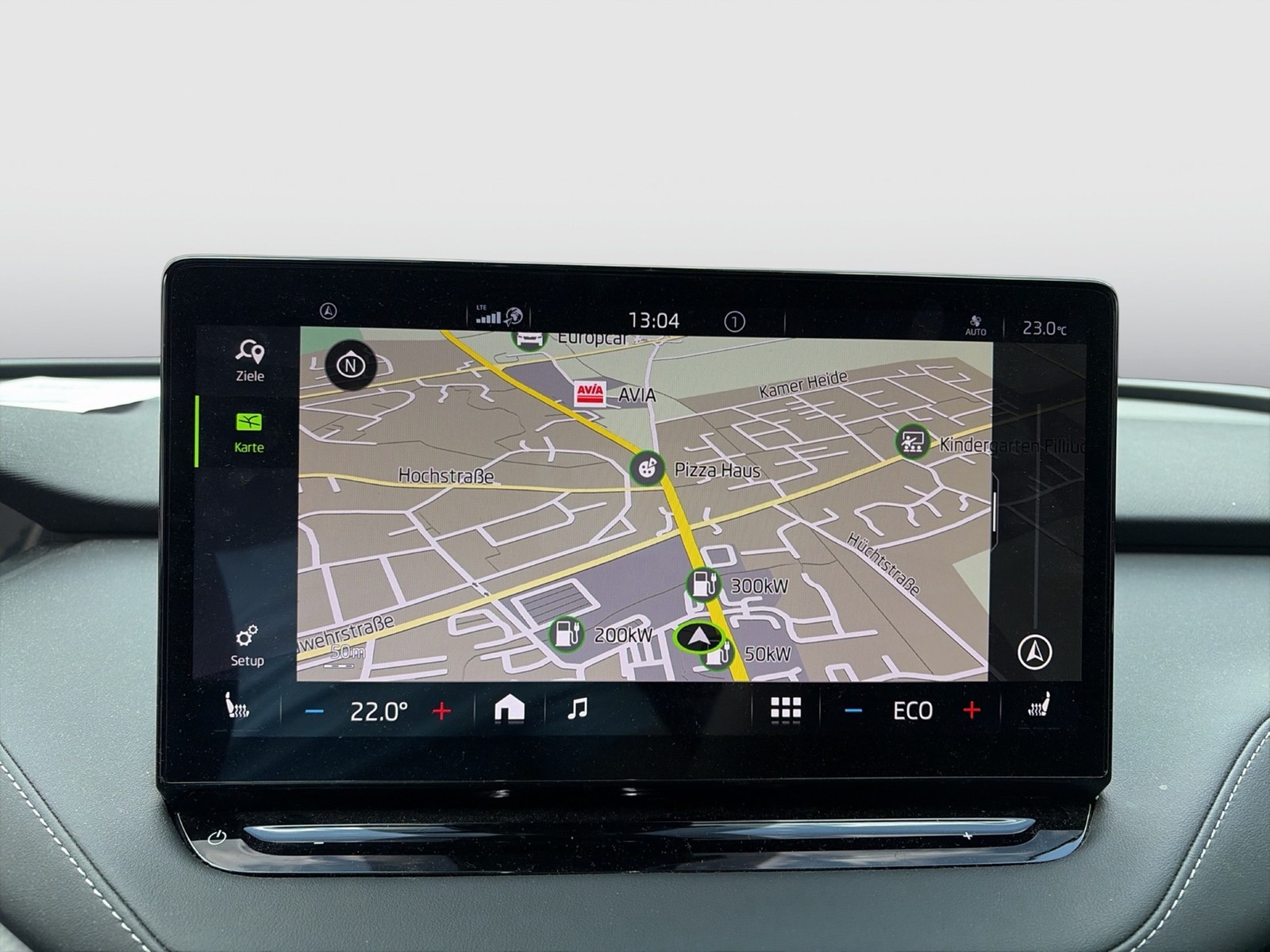 Skoda Enyaq 60 SPORTLINE WÄRMEPUMPE PANO AHK CAM LM20