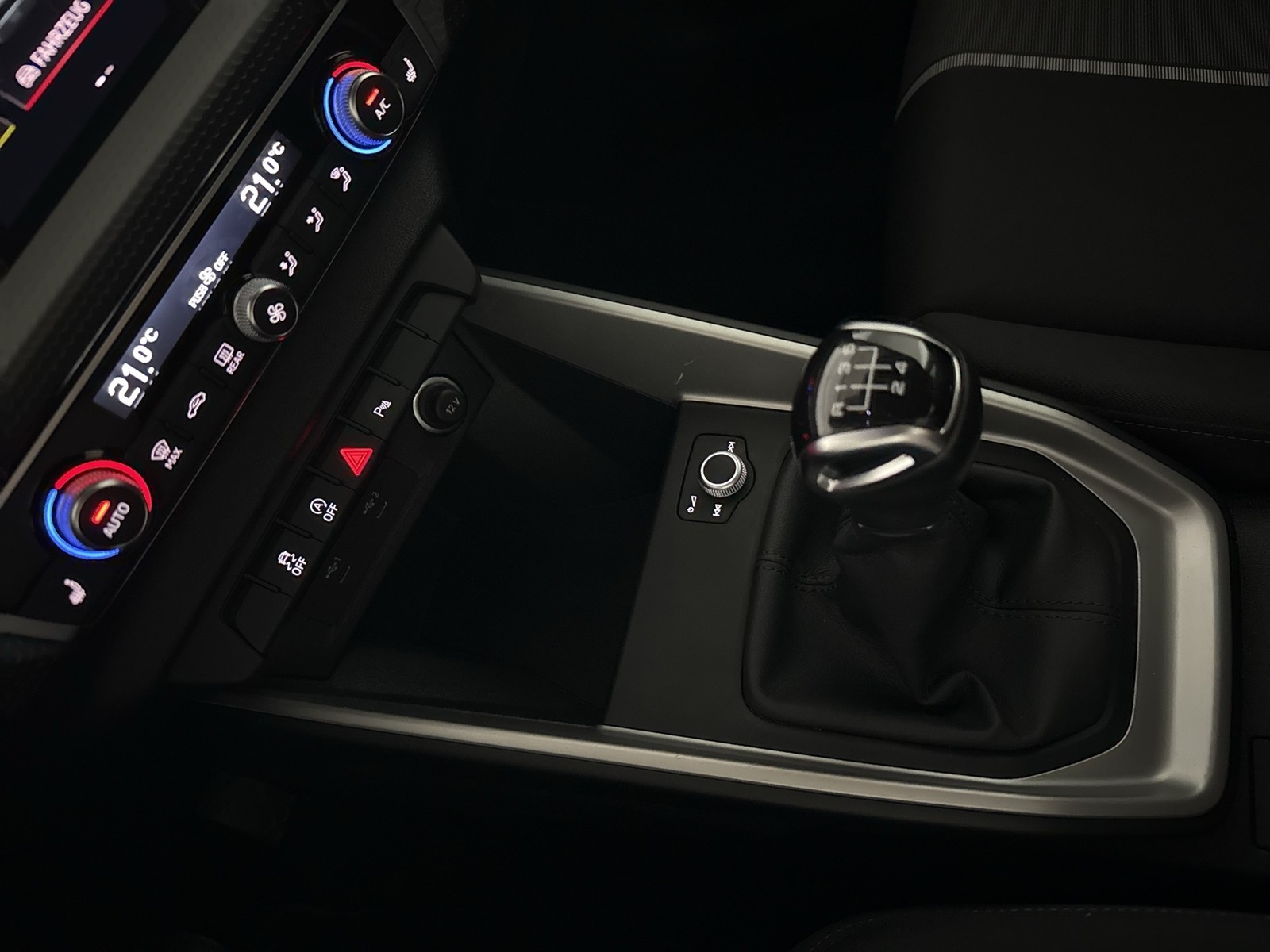Audi A1 Sportback 25 advanced BLACKPAK CARPLAY SITZHZ