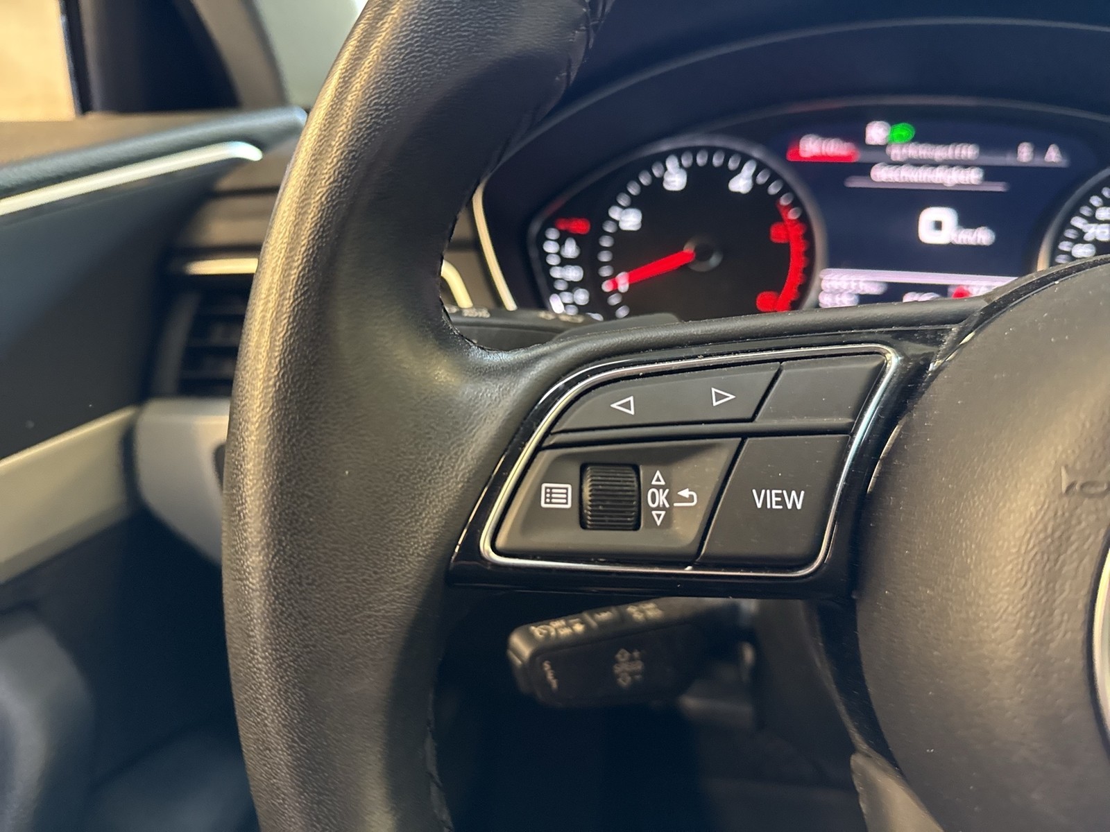 Audi A4 Avant 35 eKLAPPE NAVI+ ALU SITZHEIZUNG