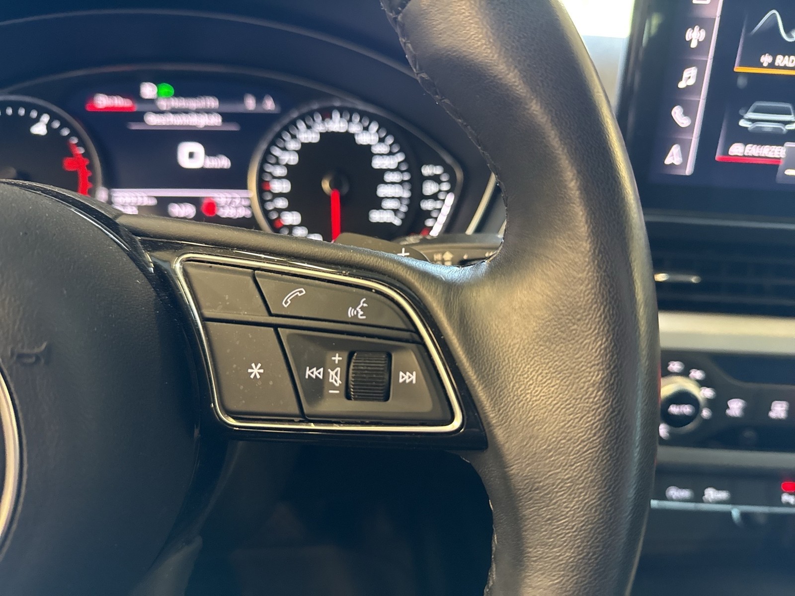 Audi A4 Avant 35 eKLAPPE NAVI+ ALU SITZHEIZUNG