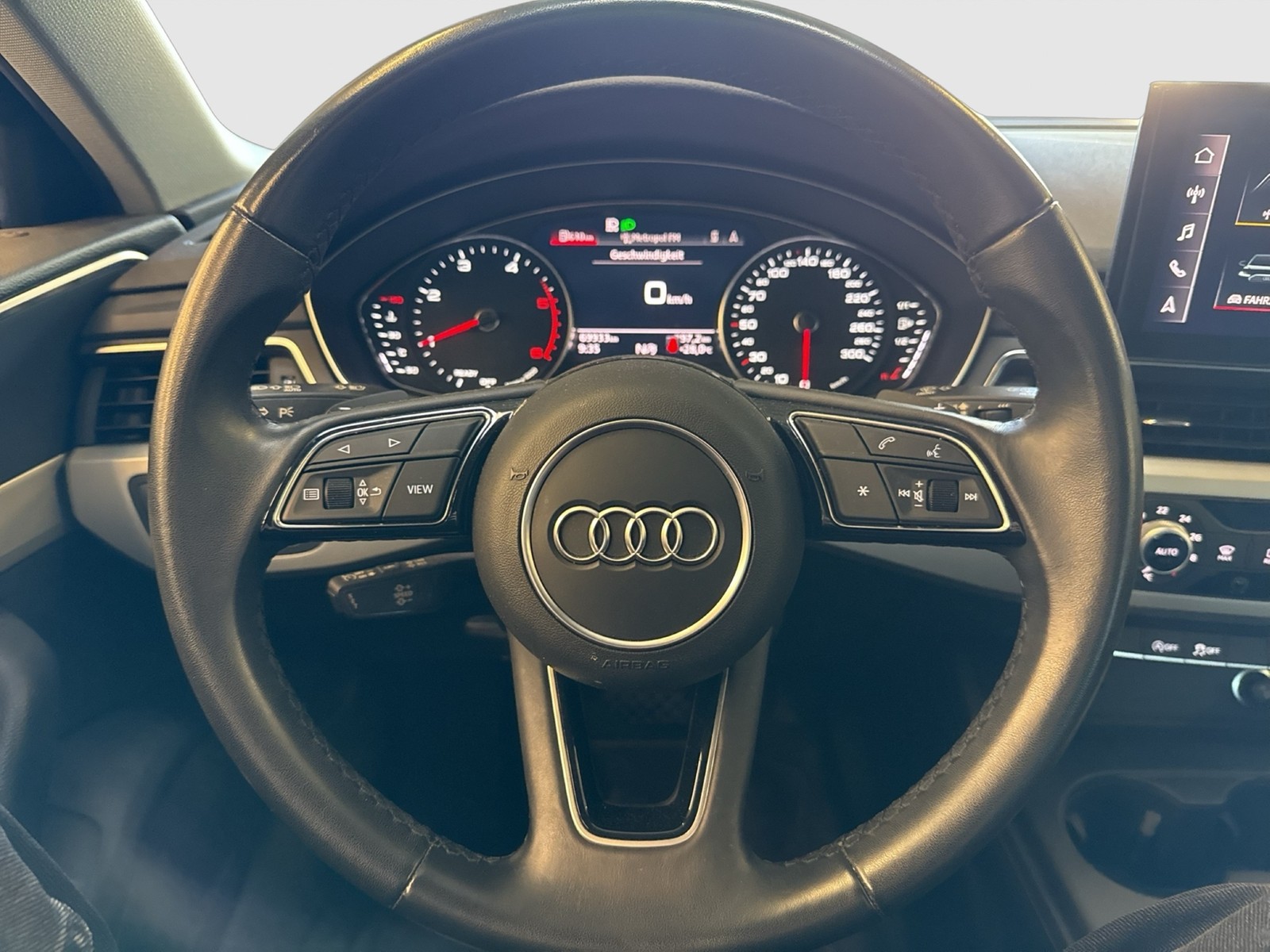 Audi A4 Avant 35 eKLAPPE NAVI+ ALU SITZHEIZUNG