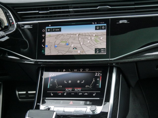 Audi Q8 50 Qu. S LINE BLACKPAK PANO B&O AHK ALU22"
