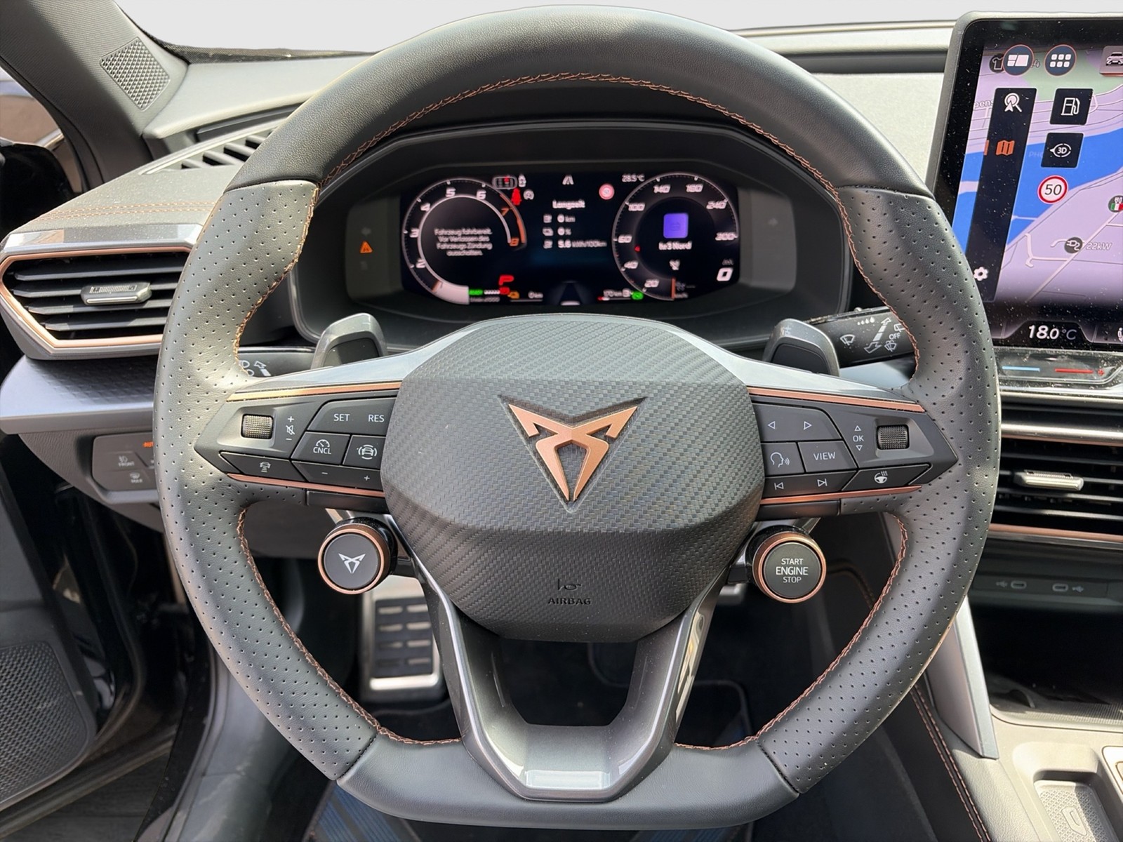 Cupra Formentor 1.5 HYBRID VZ PANO AHK 360CAM ACC LM19