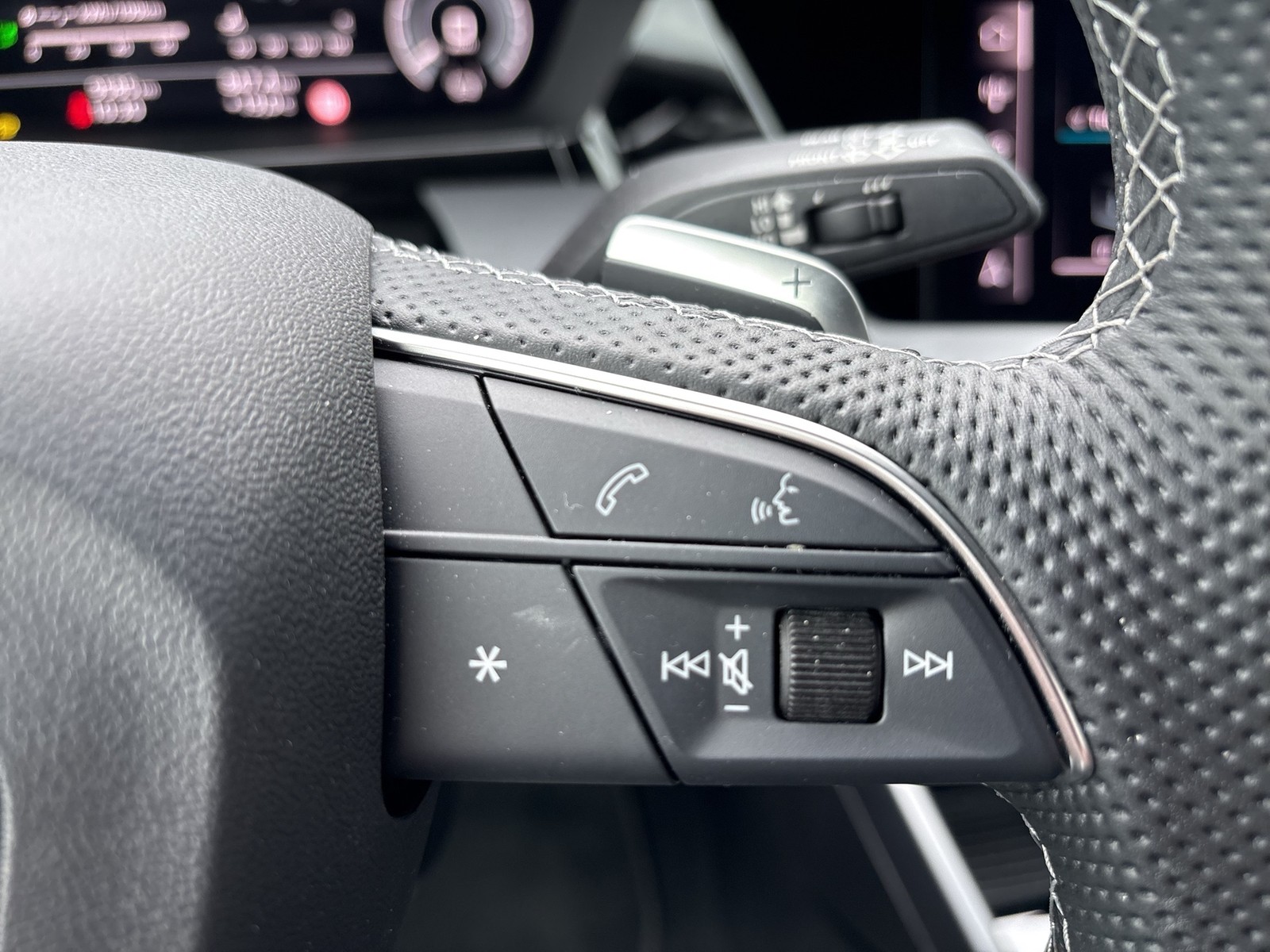 Audi A3 allstreet 40 HYBRID S LINE SONOS AHK CAM ACC