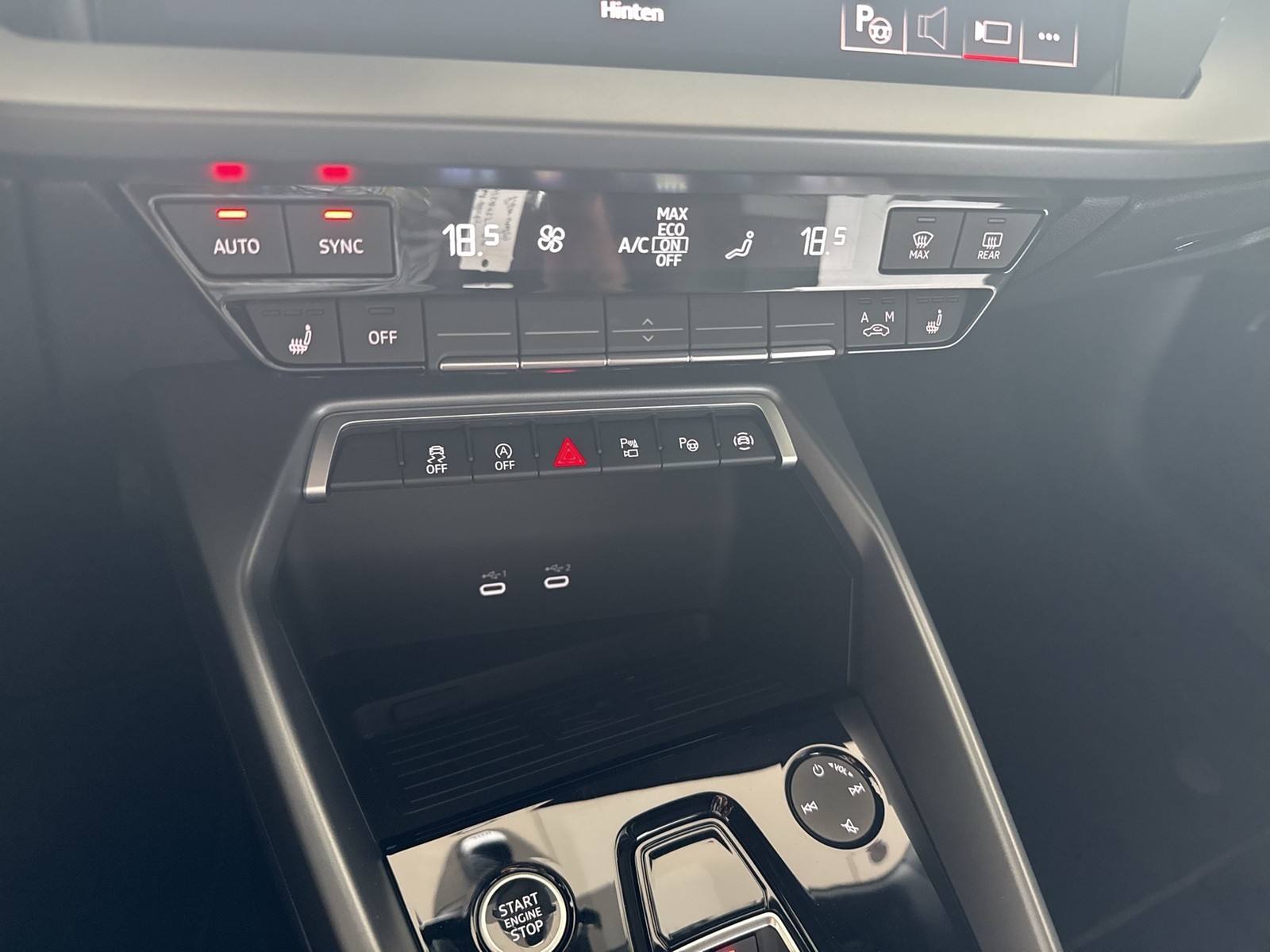Audi A3 35 S LINE BLACKPAK CAM ACC NAVI+ LM17 CARPLAY