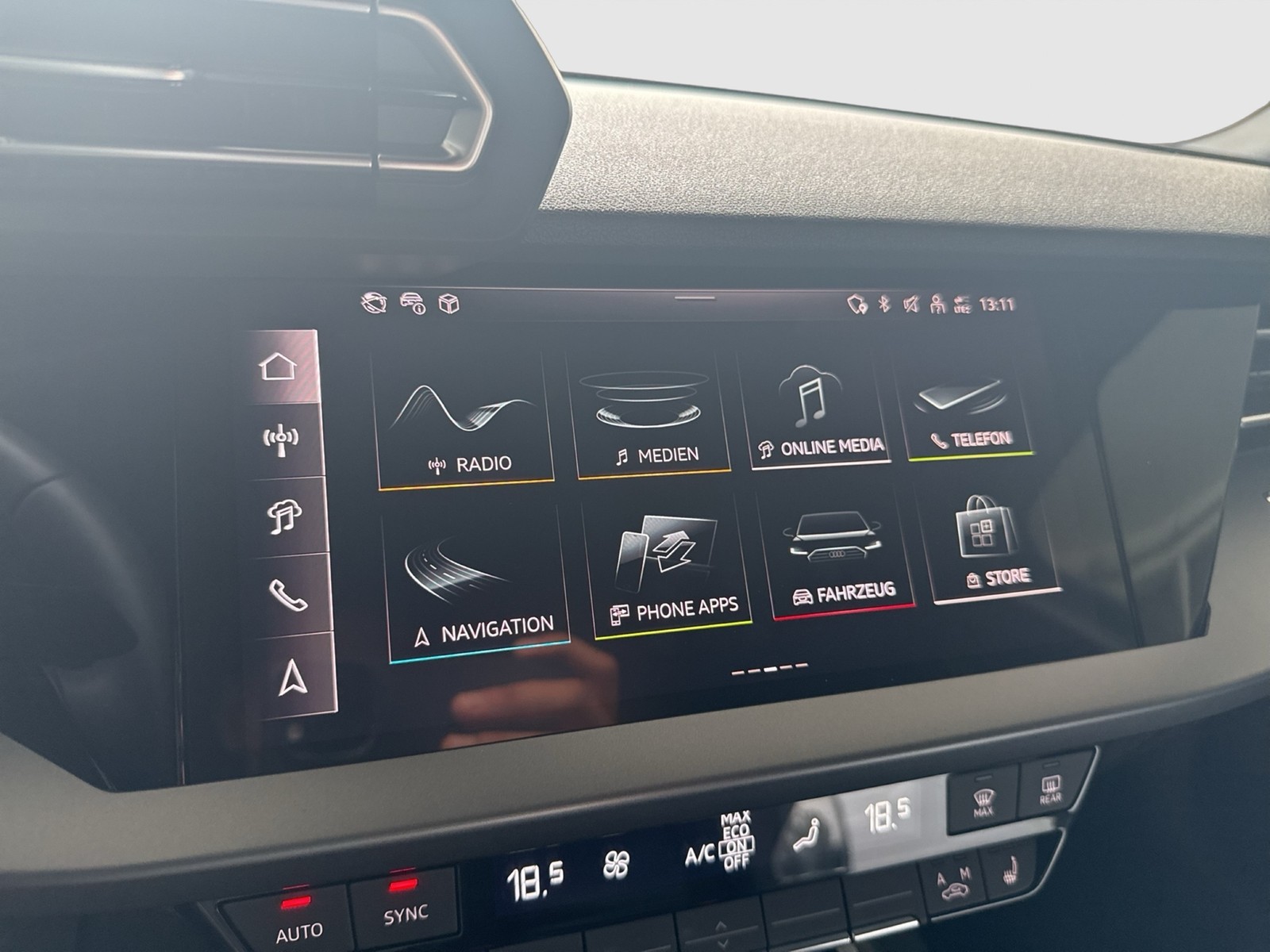 Audi A3 35 S LINE BLACKPAK CAM ACC NAVI+ LM17 CARPLAY