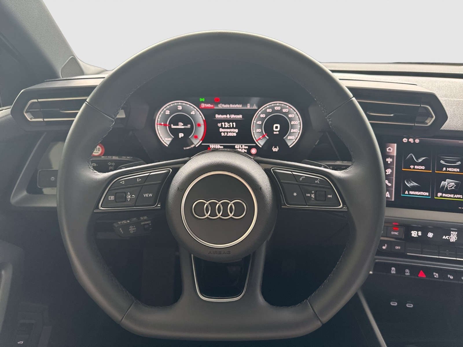 Audi A3 35 S LINE BLACKPAK CAM ACC NAVI+ LM17 CARPLAY