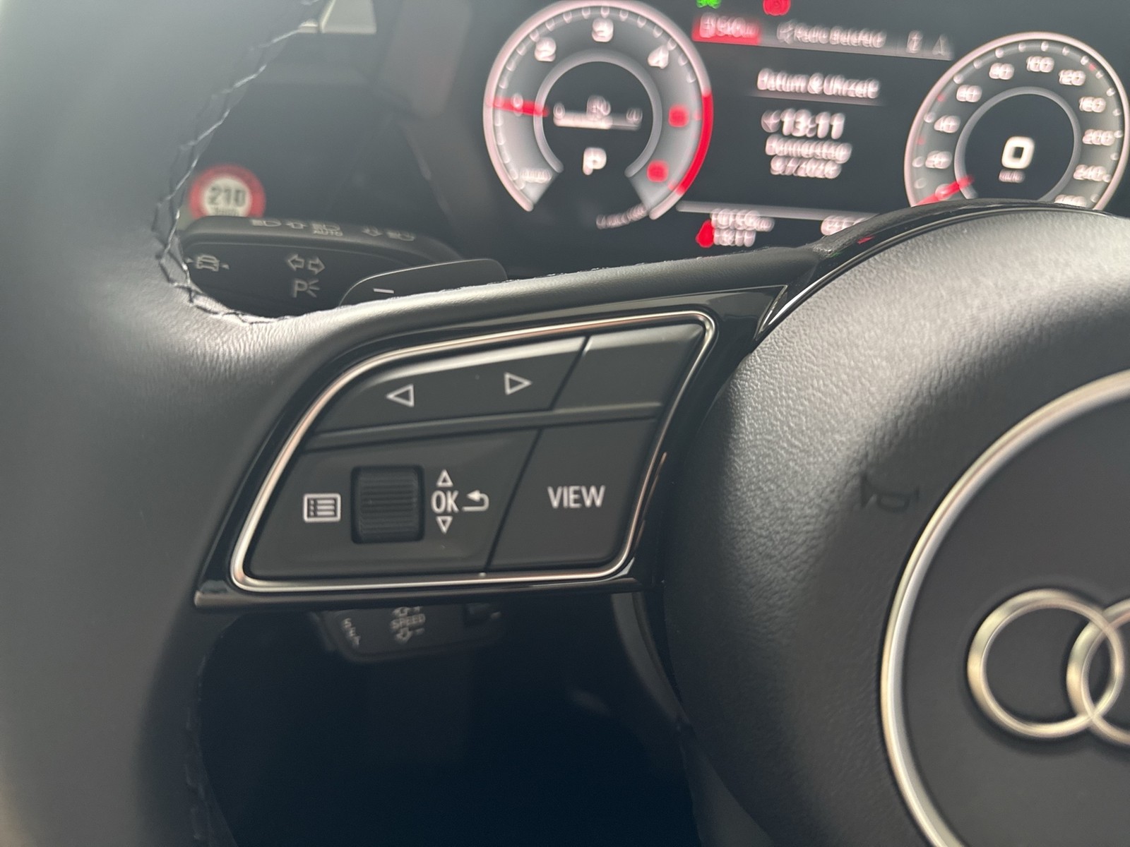 Audi A3 35 S LINE BLACKPAK CAM ACC NAVI+ LM17 CARPLAY