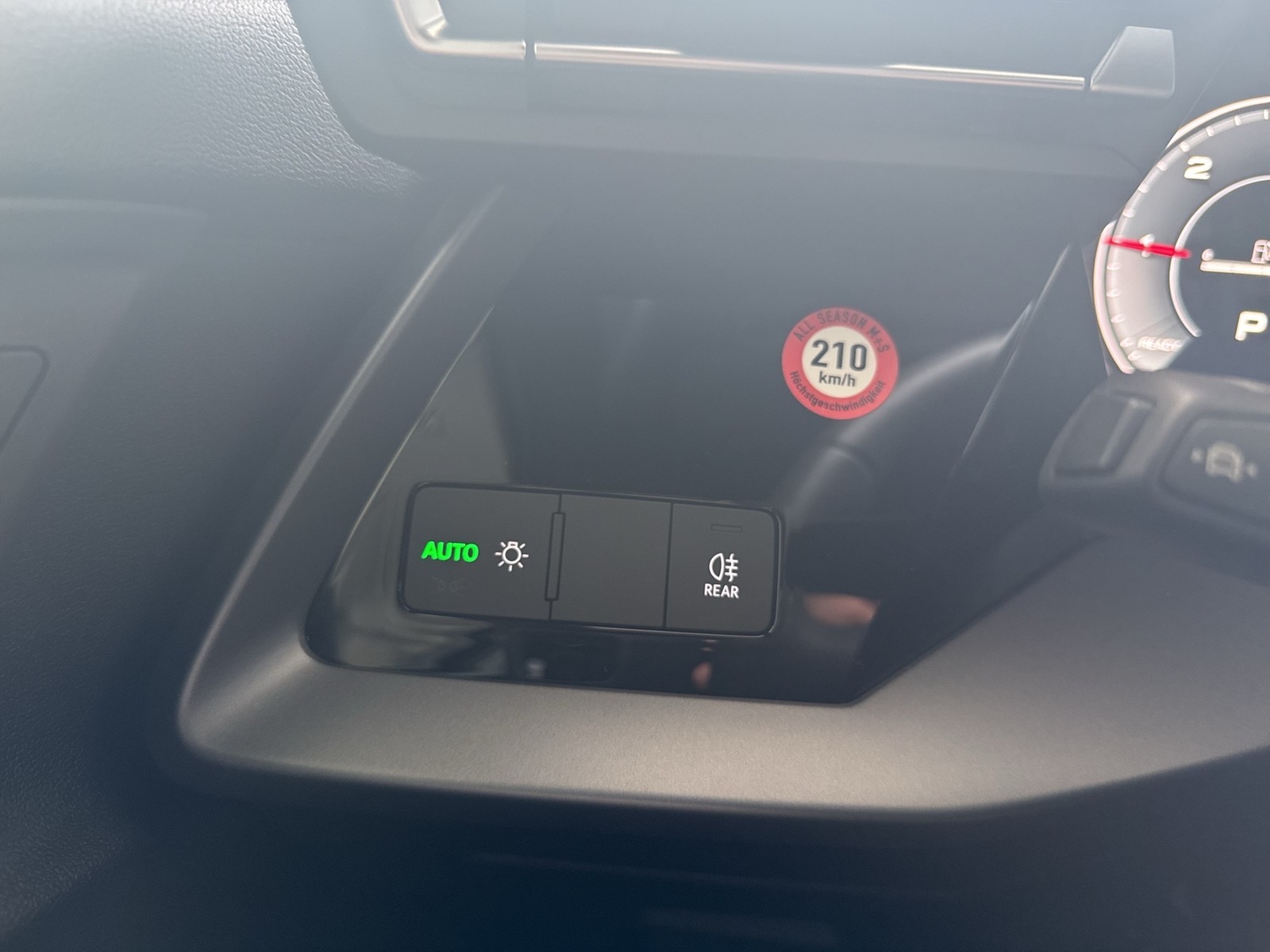Audi A3 35 S LINE BLACKPAK CAM ACC NAVI+ LM17 CARPLAY