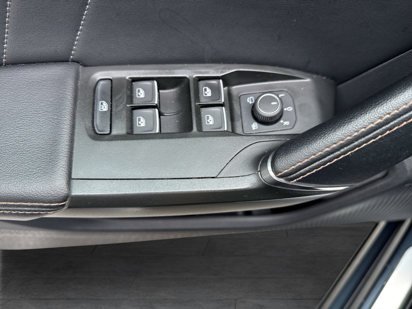 Cupra Formentor 2.0 4X4 ACC LM18 NAVI SITZHEIZUNG