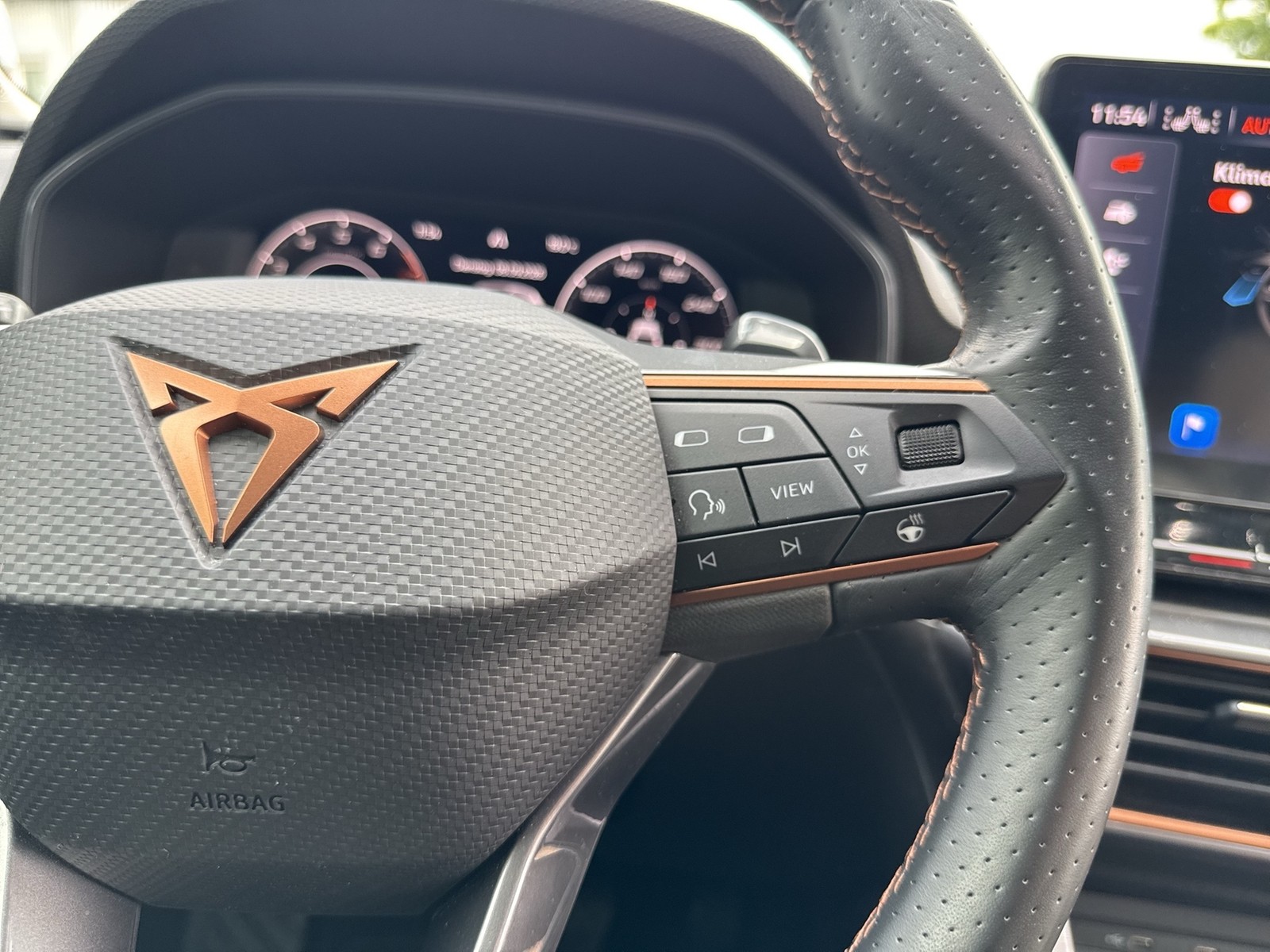 Cupra Leon 1.5 ACC LM18 NAVI SITZHEIZUNG EINPARKHILFE