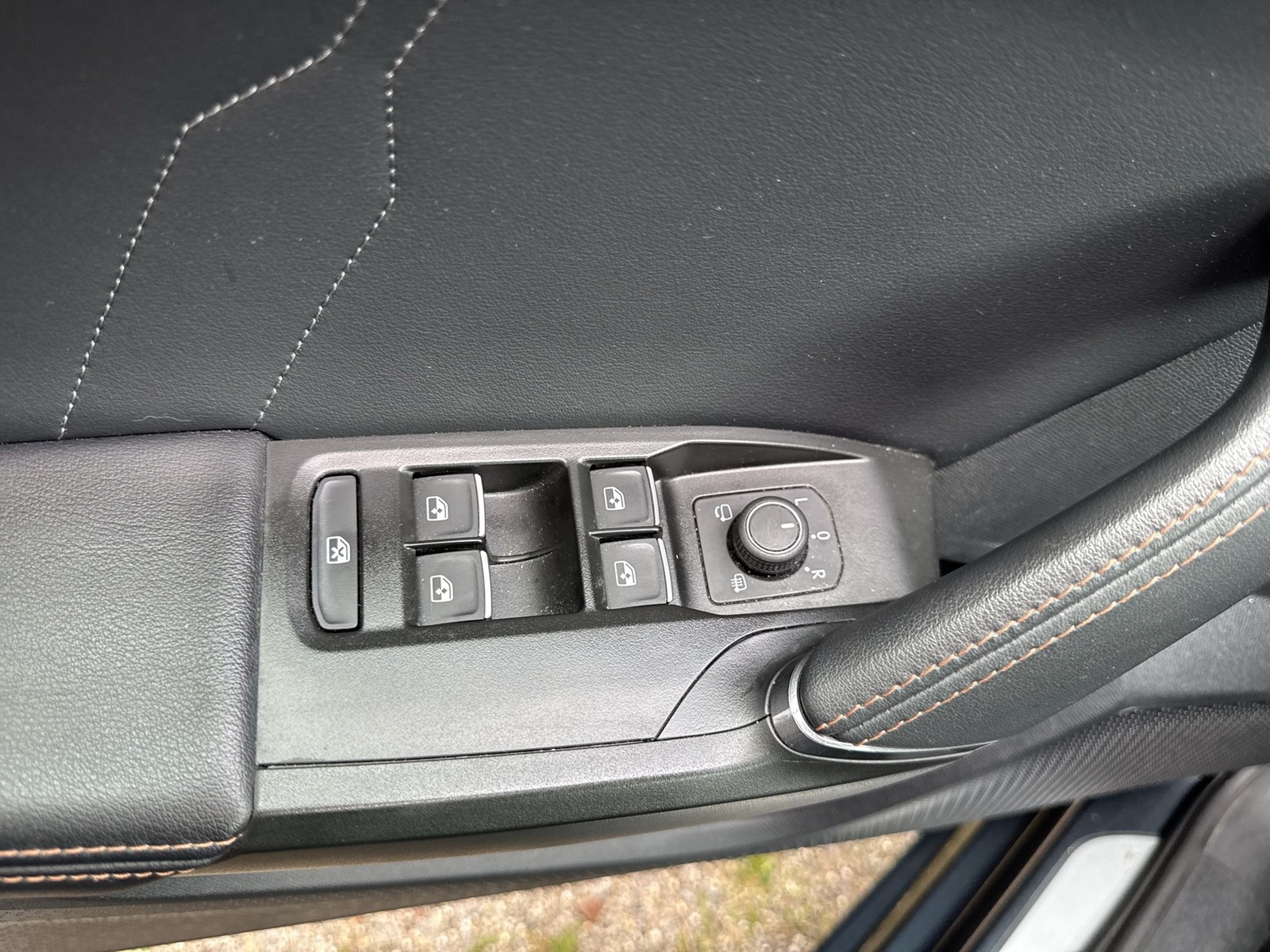 Cupra Leon 1.5 ACC LM18 NAVI SITZHEIZUNG EINPARKHILFE