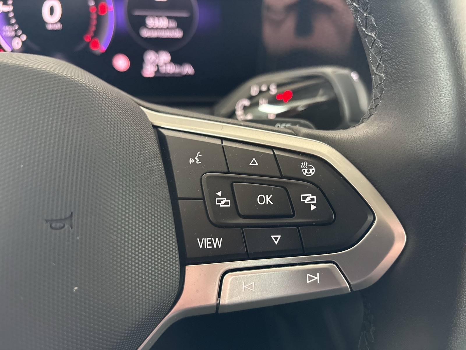 Volkswagen Tiguan 2.0 GOAL AHK 360CAM ACC NAVI LM17 CARPLAY