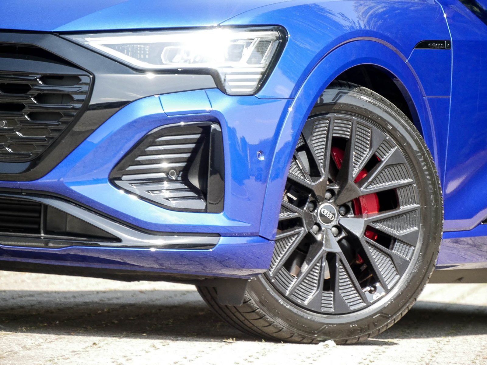 Audi Q8 e-tron Sportback 50 quattro S LINE AHK LM21