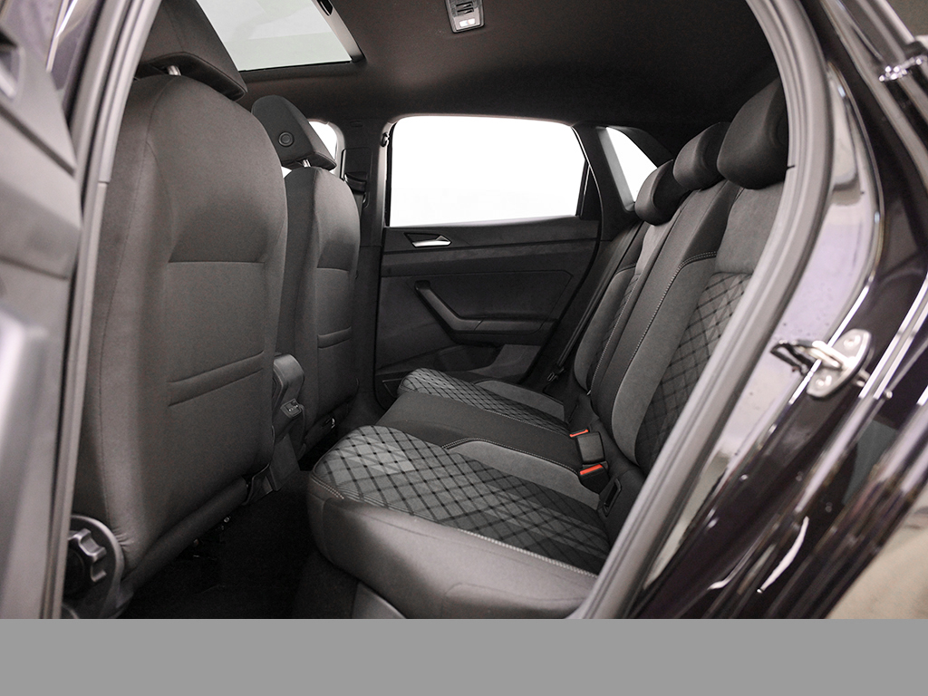 Volkswagen Polo 1.0 R-LINE DSG PANO SPORTPAKET CAM LM17